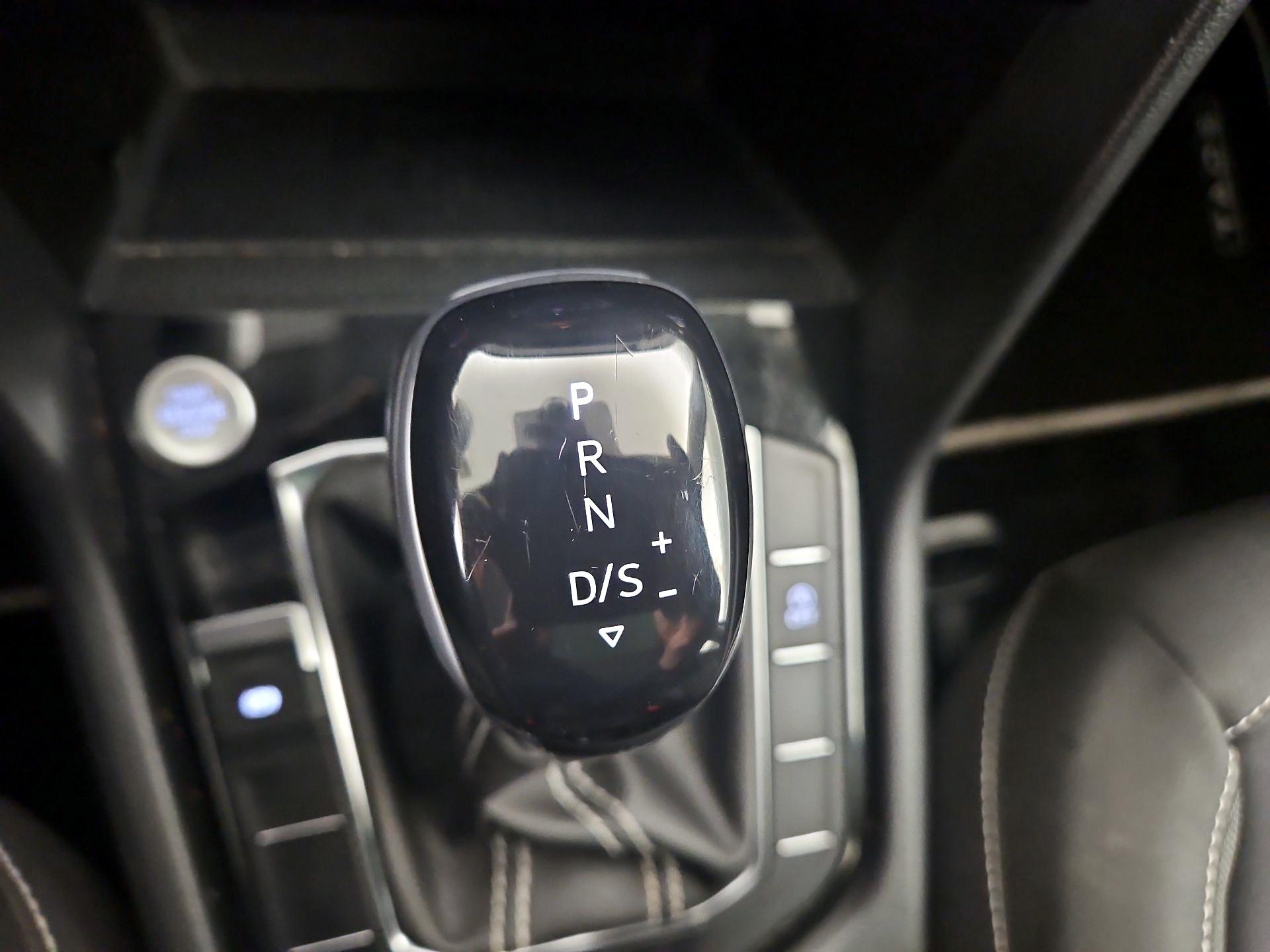 Thumbnail: 2023 Volkswagen Taos - 17