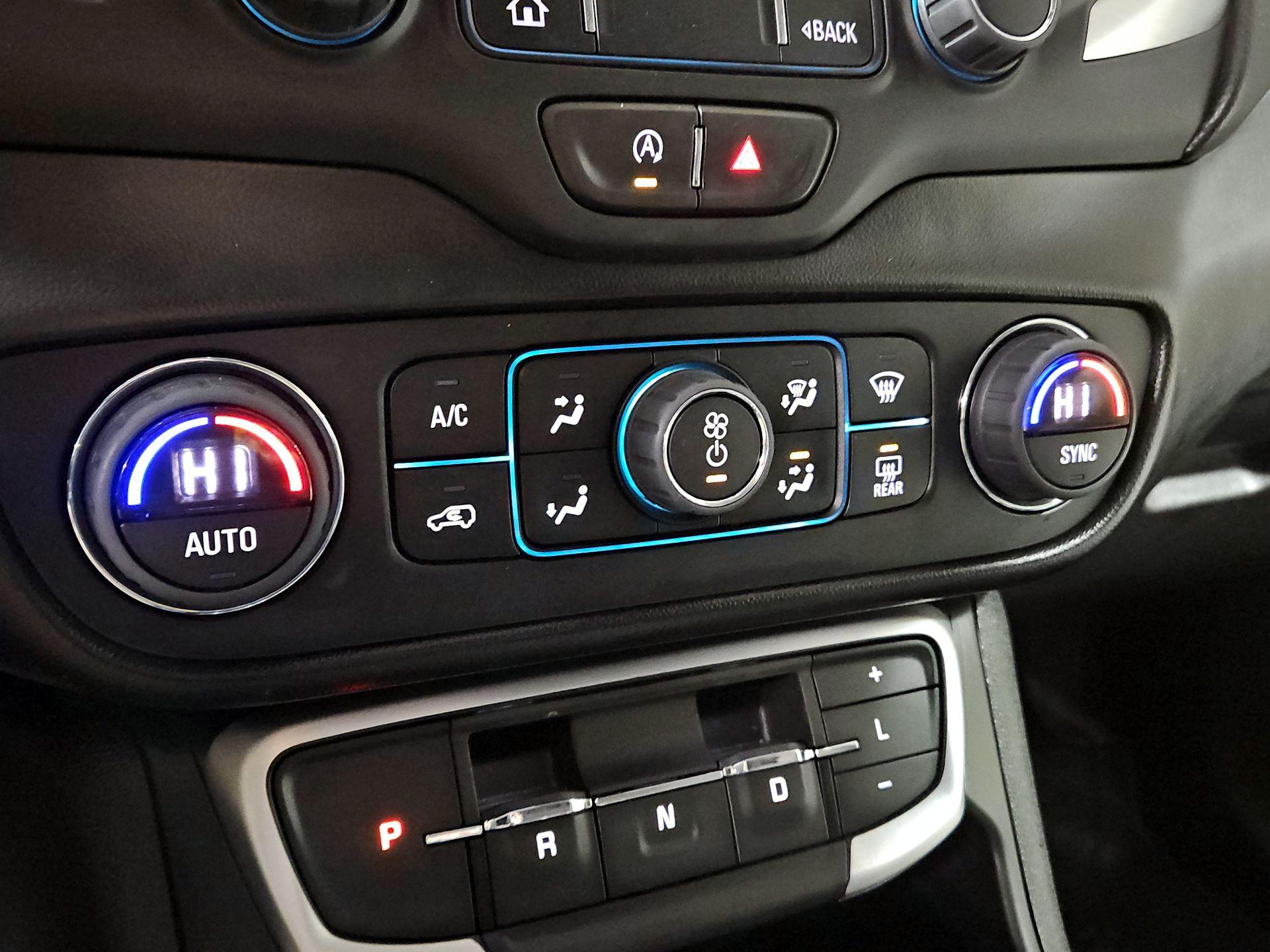 Thumbnail: 2022 GMC Terrain - 17