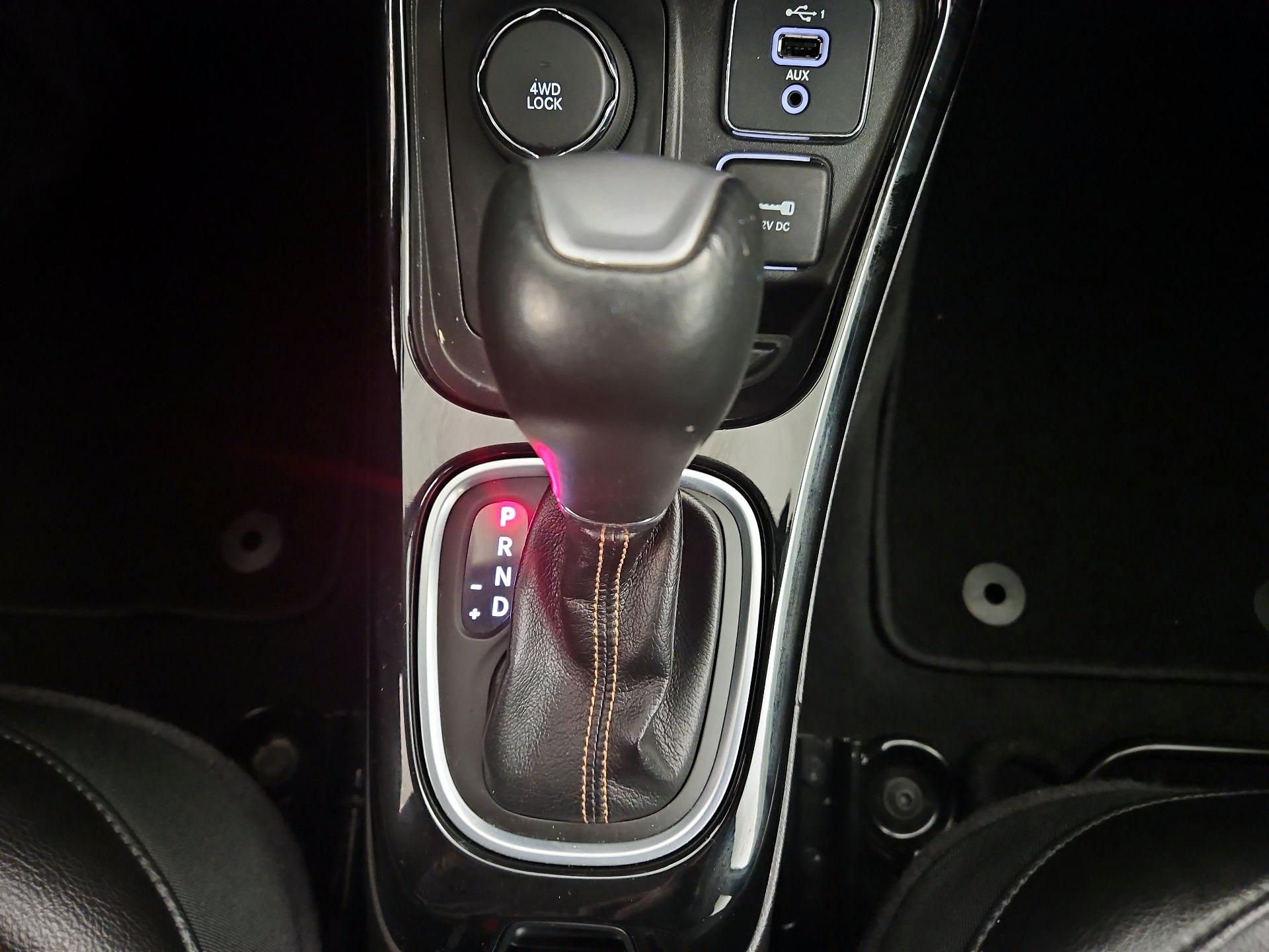 Thumbnail: 2020 Jeep Compass - 17