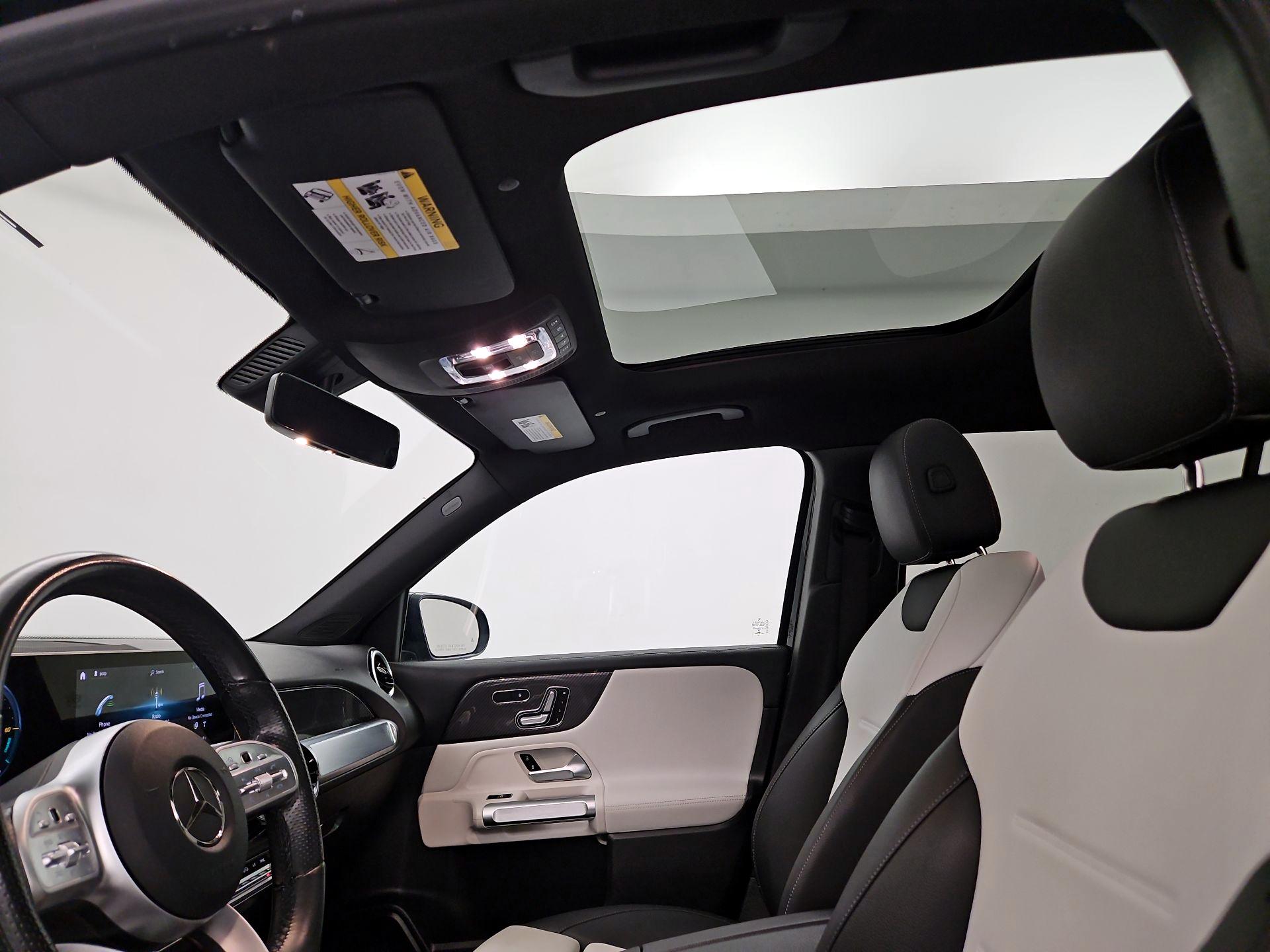 Thumbnail: 2021 Mercedes-Benz GLB - 19