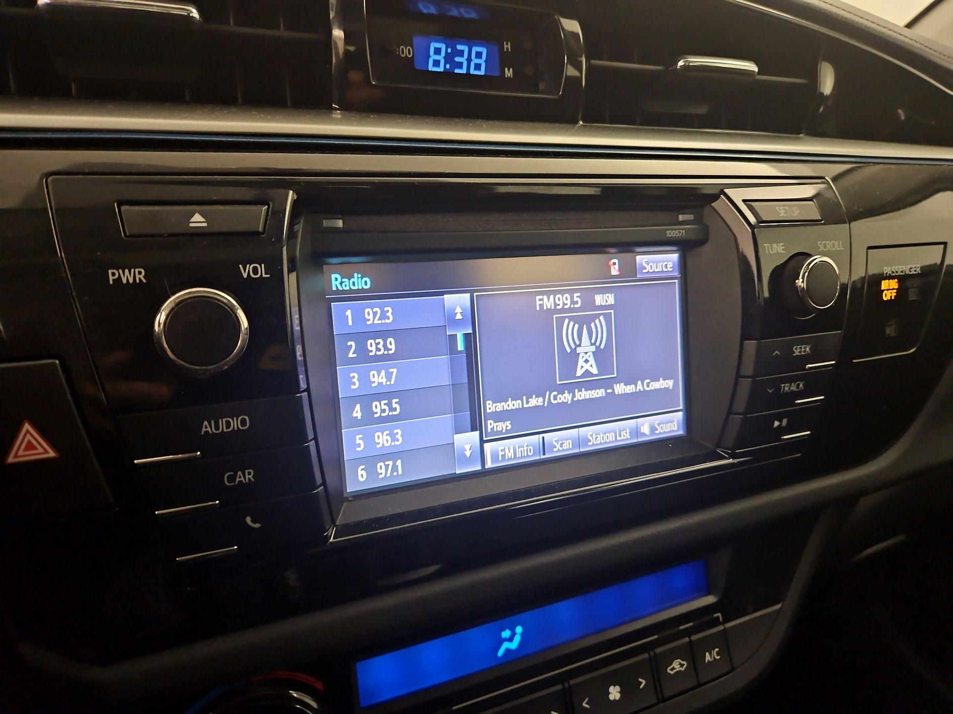 Thumbnail: 2016 Toyota Corolla - 15