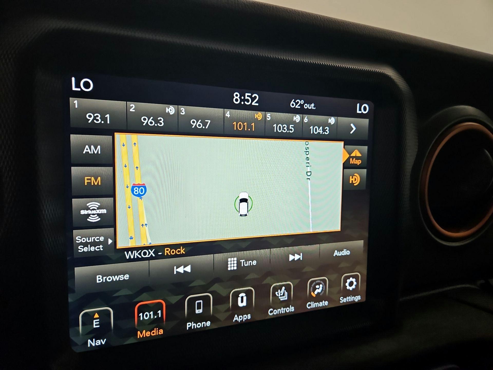 Thumbnail: 2021 Jeep Gladiator - 14