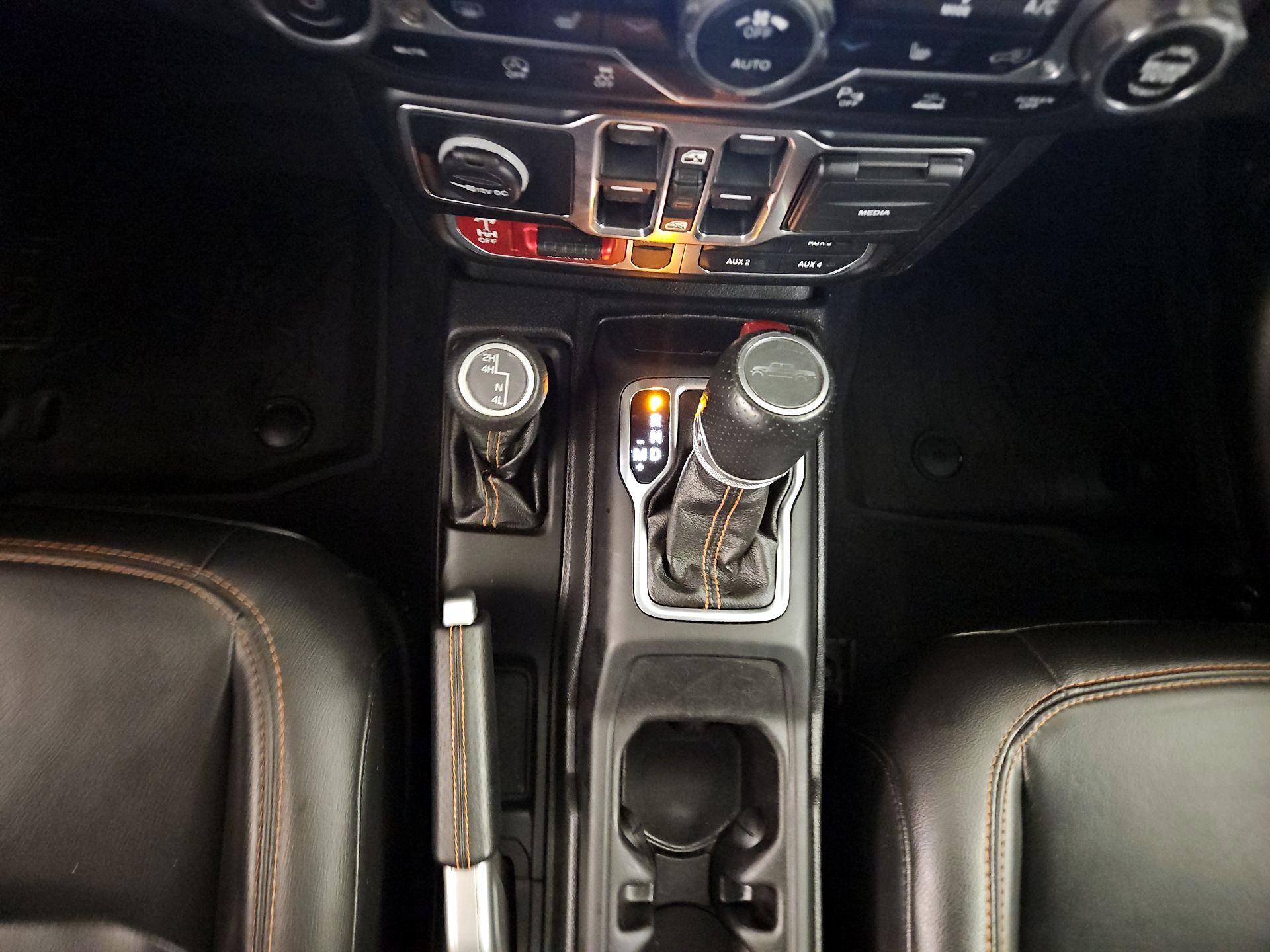 Thumbnail: 2021 Jeep Gladiator - 18