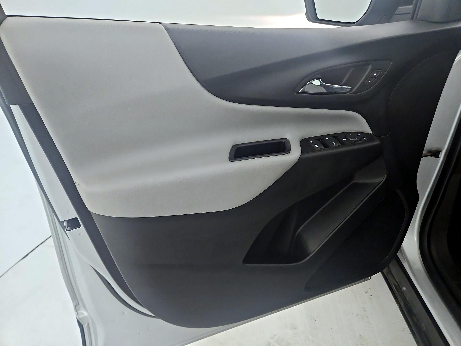 Thumbnail: 2018 Chevrolet Equinox - 12