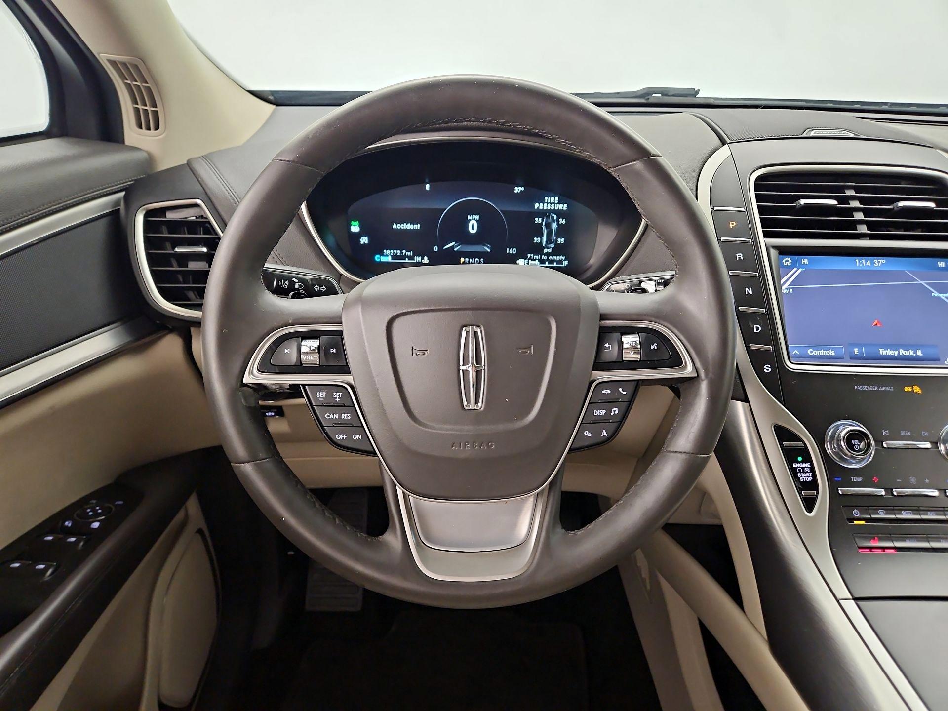 Thumbnail: 2020 Lincoln Nautilus - 10