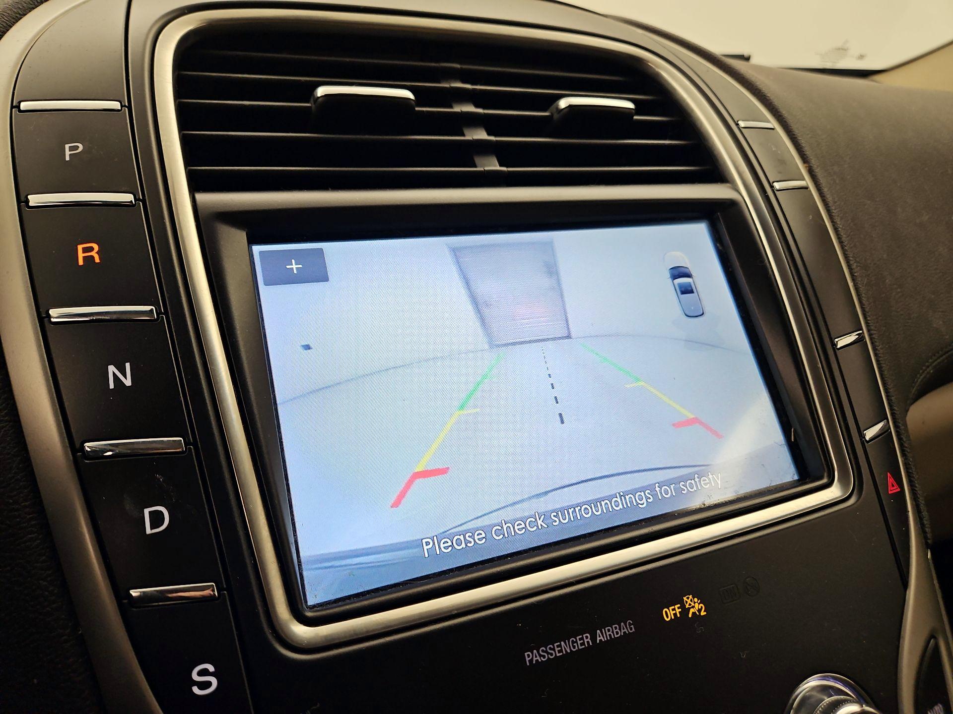 Thumbnail: 2020 Lincoln Nautilus - 15