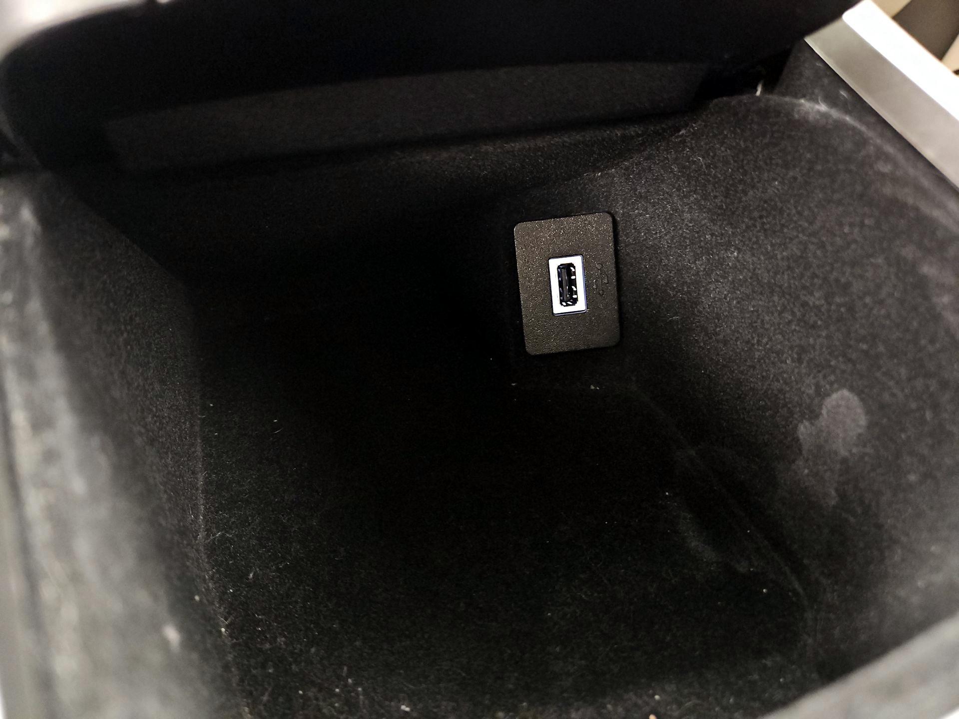 Thumbnail: 2020 Lincoln Nautilus - 19