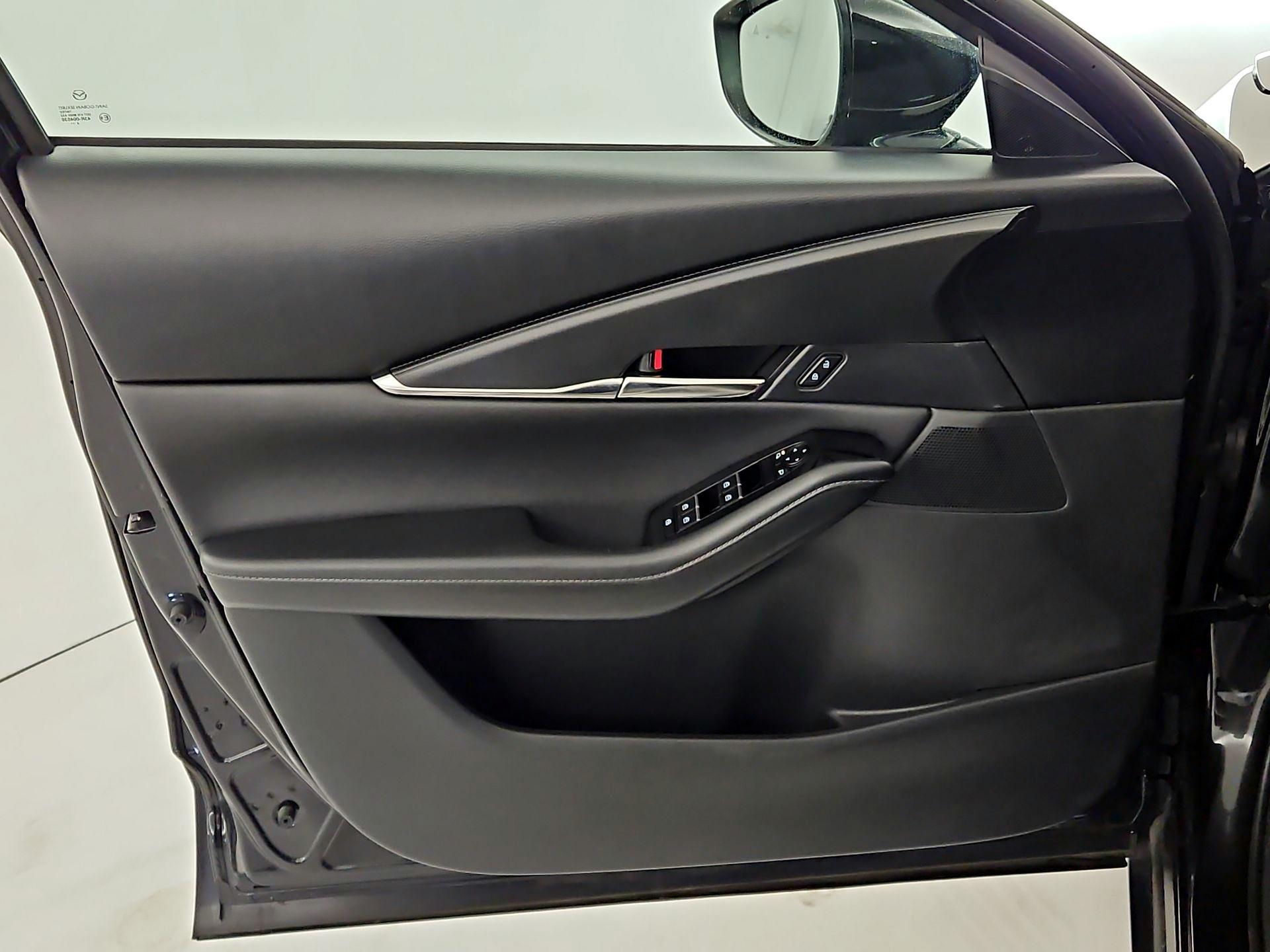 Thumbnail: 2025 Mazda CX-30 - 12