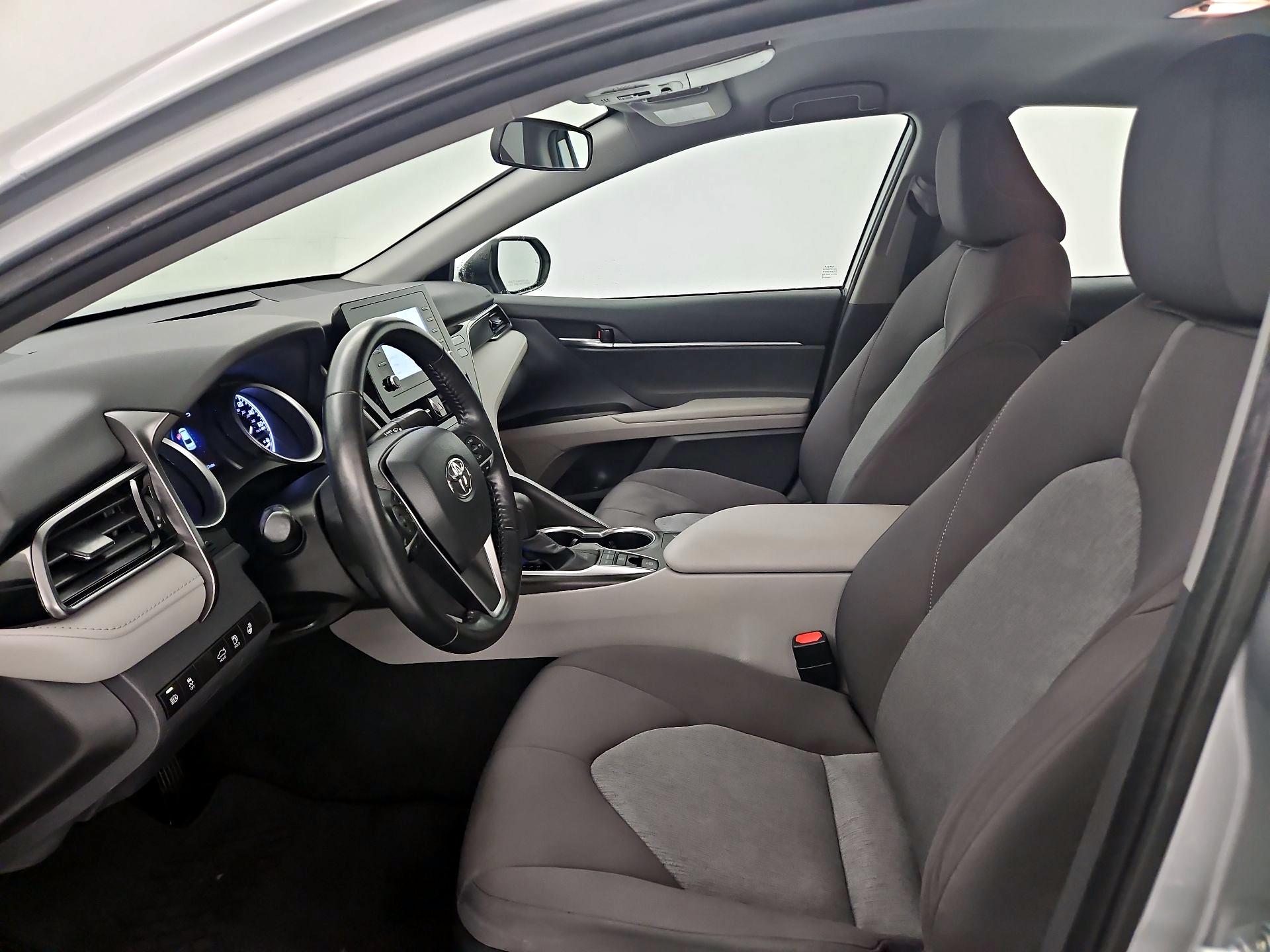 Thumbnail: 2022 Toyota Camry - 11