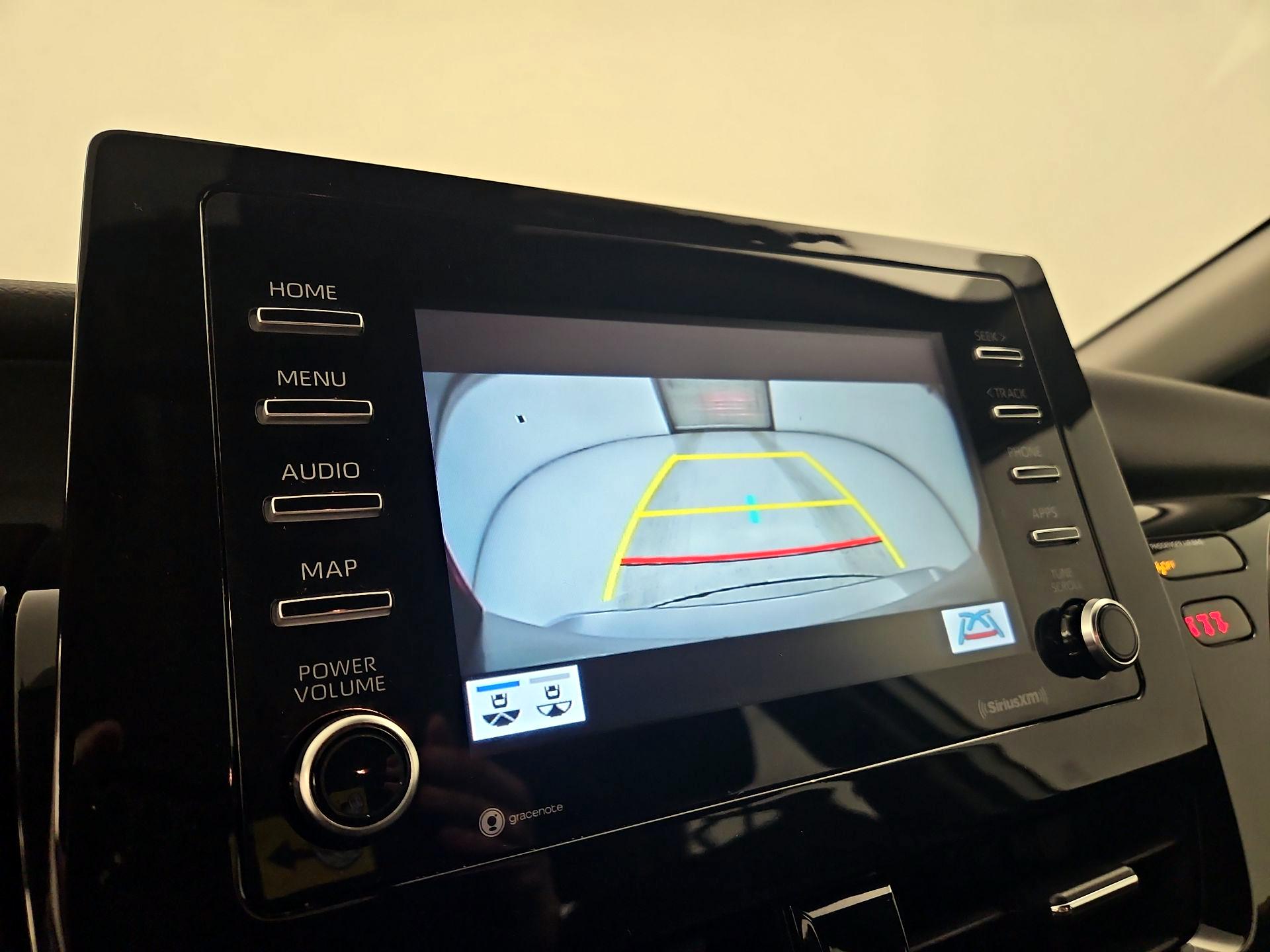 Thumbnail: 2022 Toyota Camry - 14