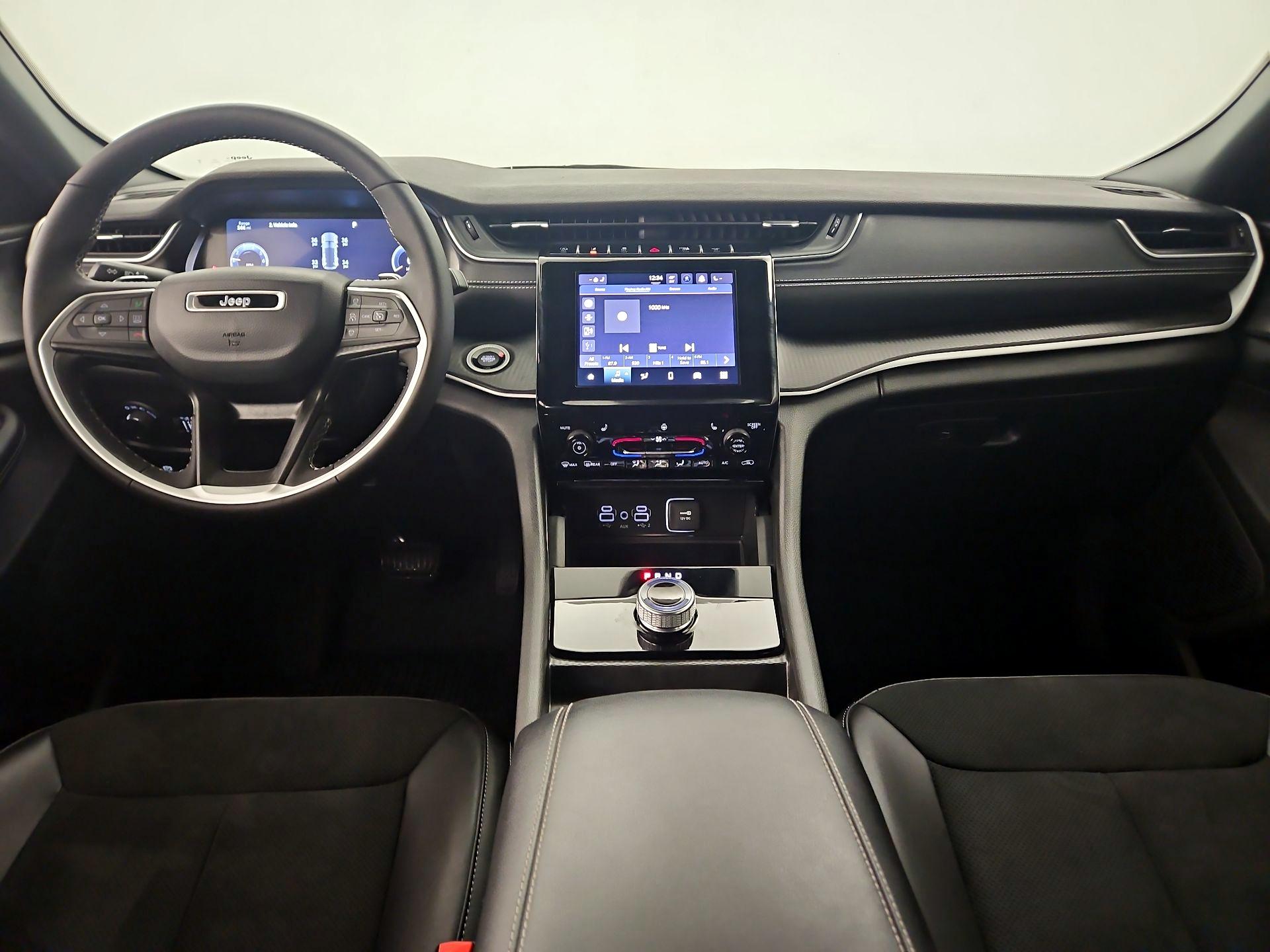 Thumbnail: 2024 Jeep Grand Cherokee - 9