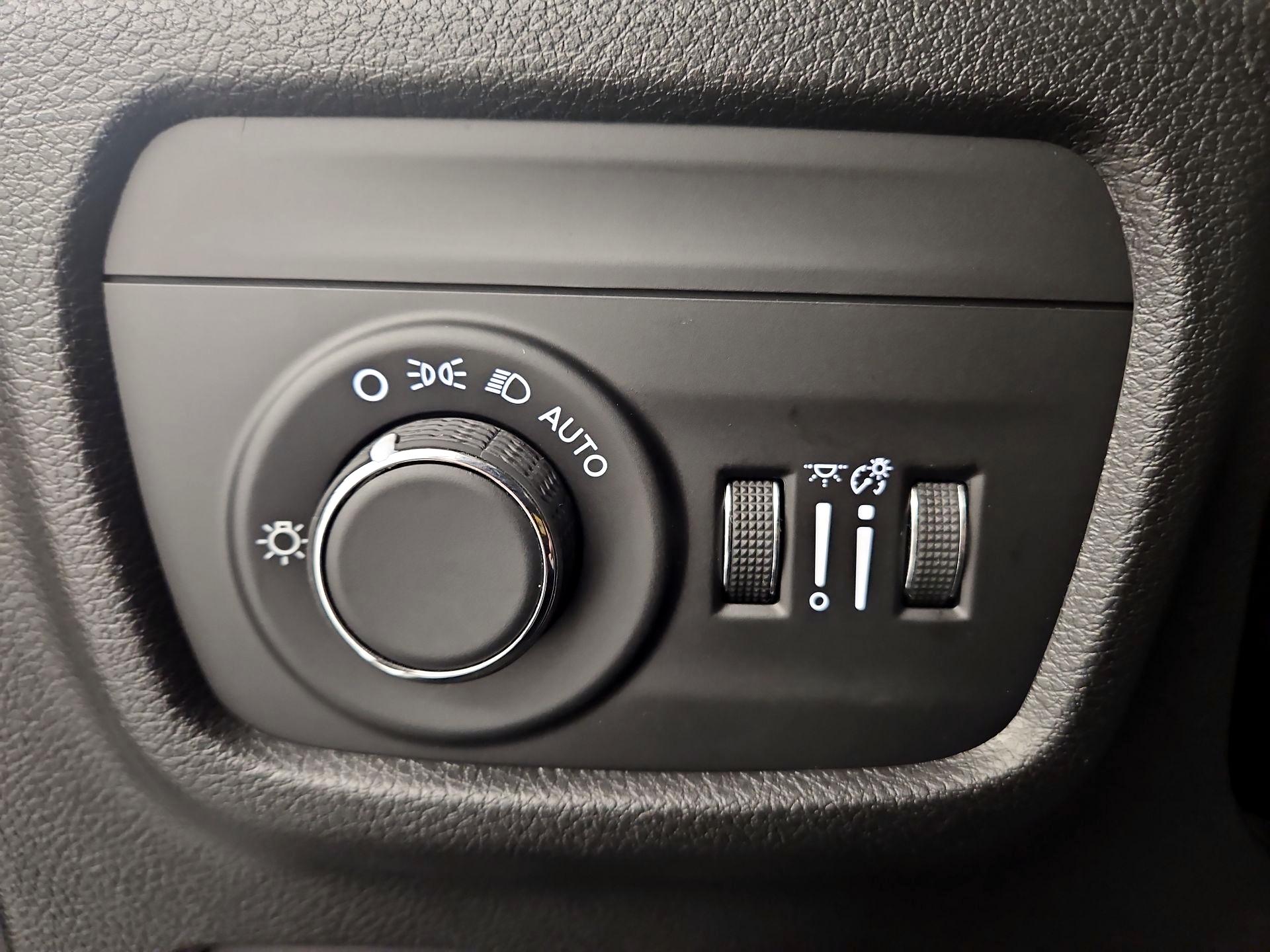 Thumbnail: 2024 Jeep Grand Cherokee - 13