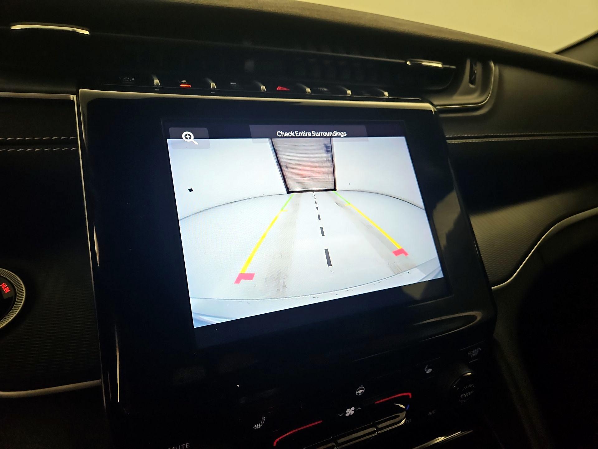 Thumbnail: 2024 Jeep Grand Cherokee - 14