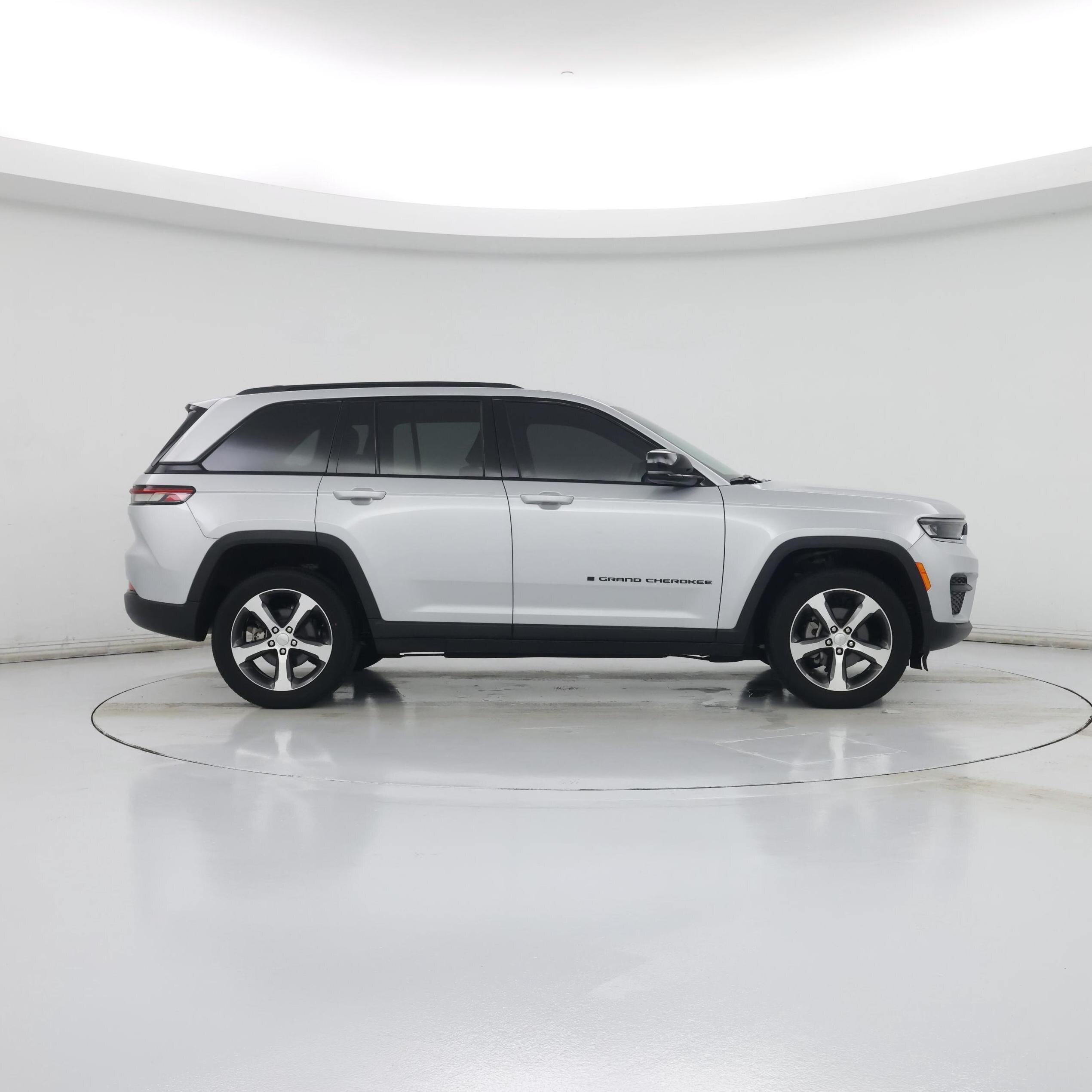 Thumbnail: 2024 Jeep Grand Cherokee - 7