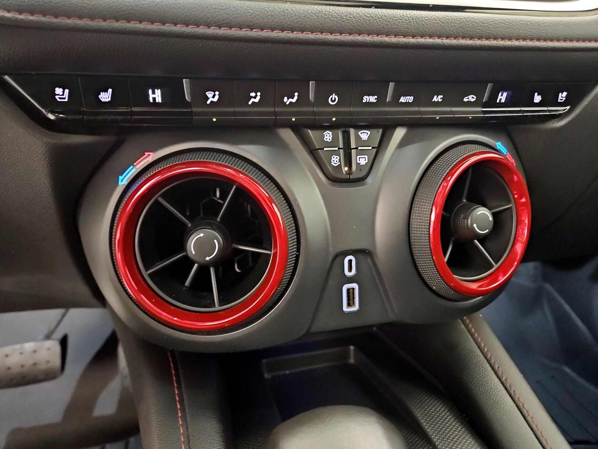 Thumbnail: 2021 Chevrolet Blazer - 17