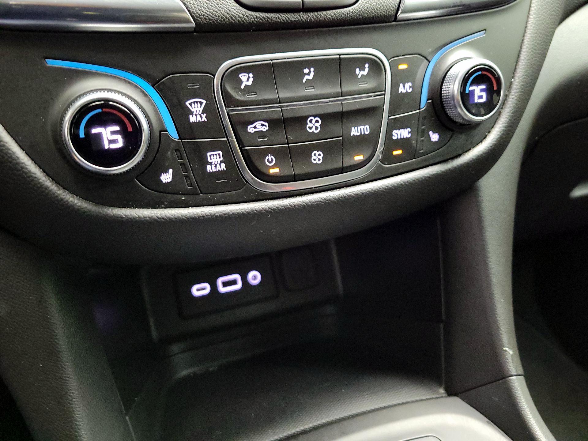 Thumbnail: 2023 Chevrolet Equinox - 15