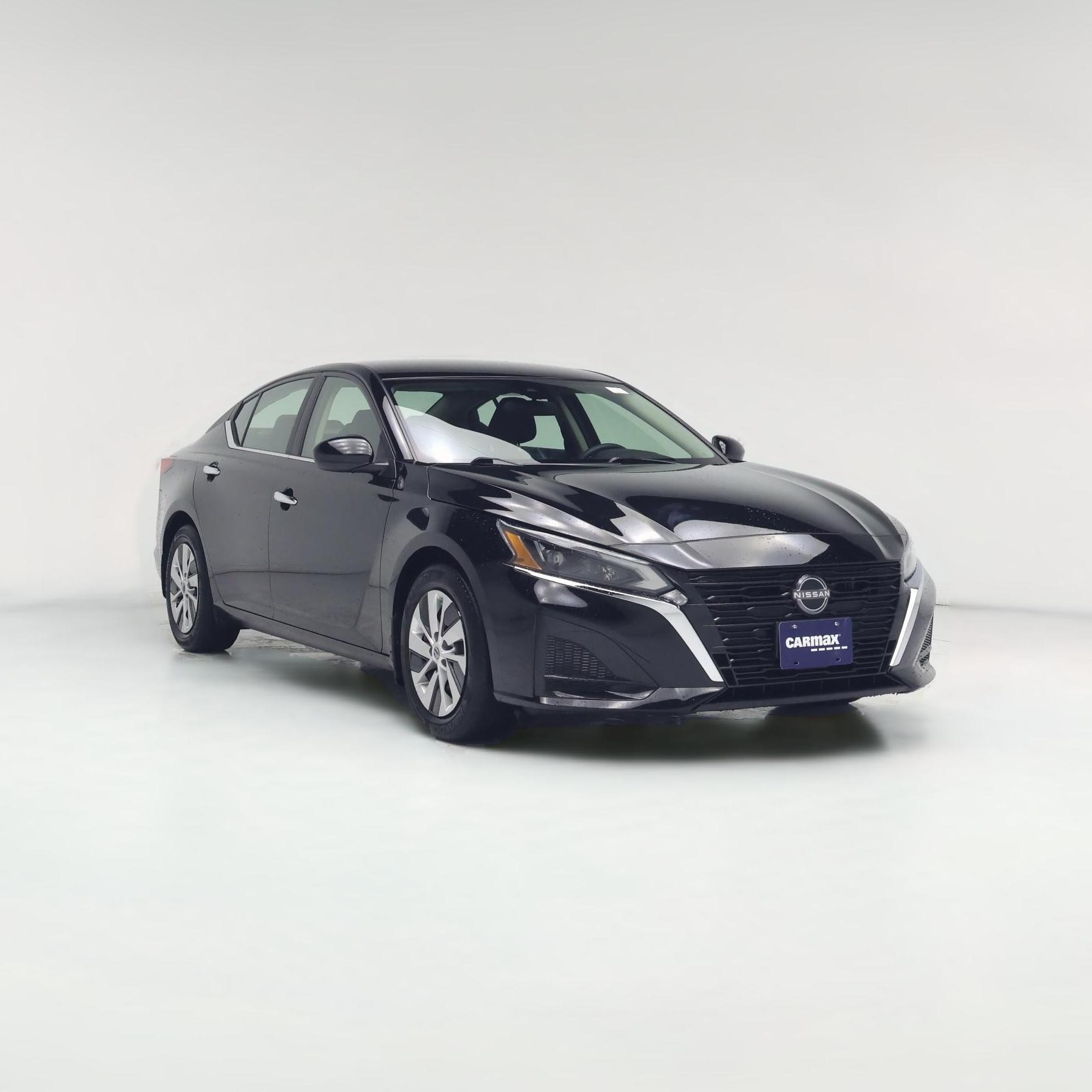 Thumbnail: 2023 Nissan Altima - 1