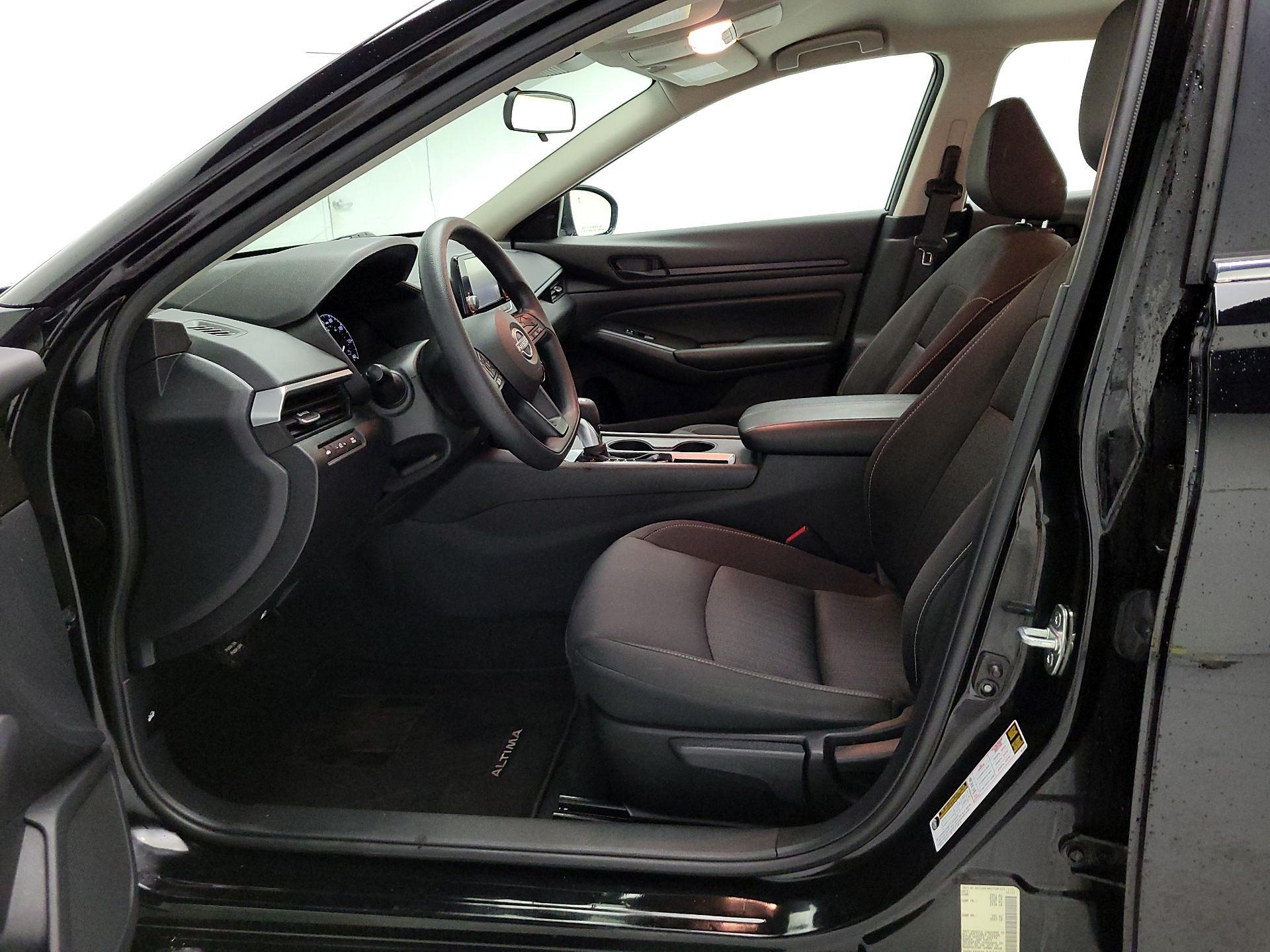 Thumbnail: 2023 Nissan Altima - 11