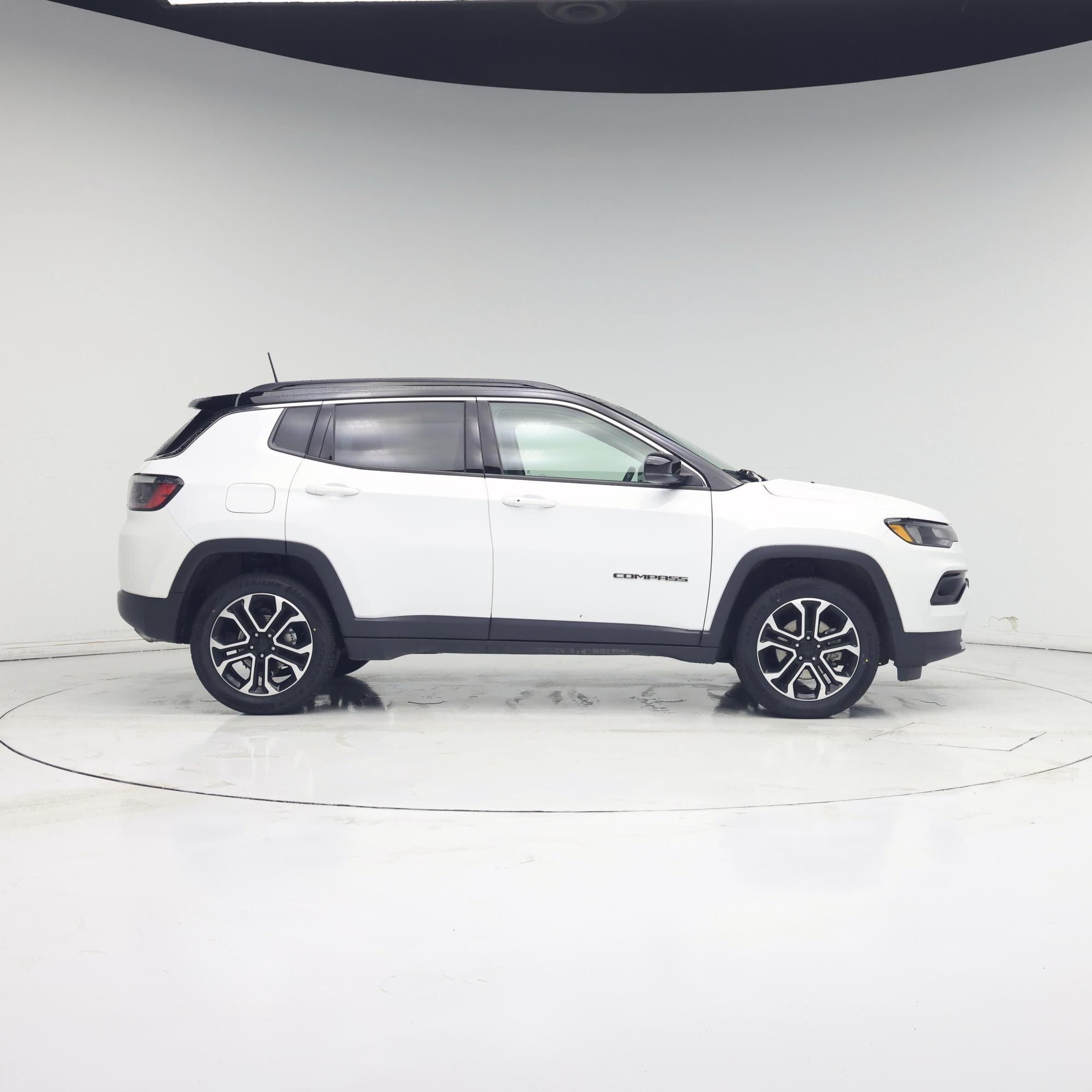 Thumbnail: 2022 Jeep Compass - 7