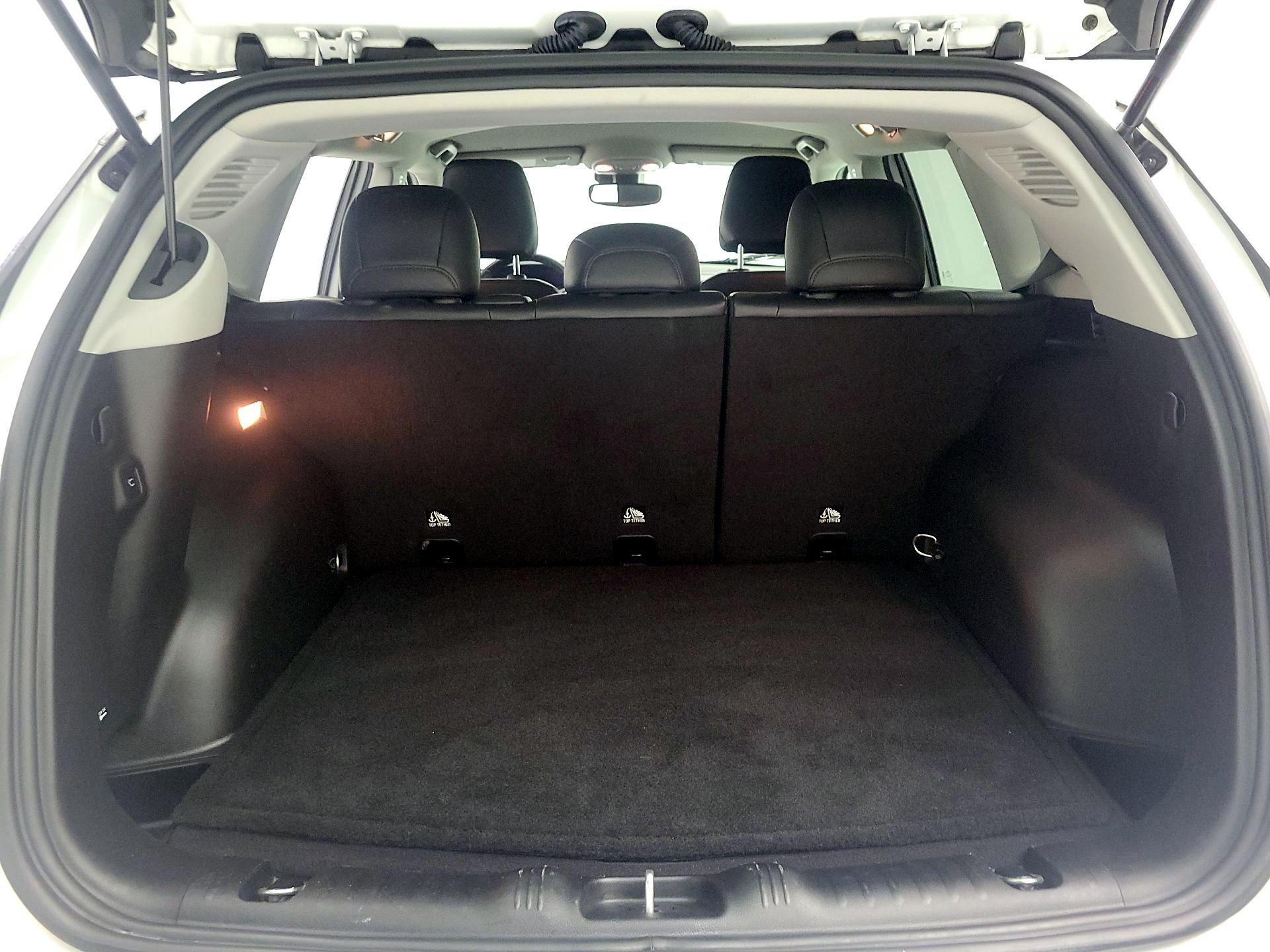 Thumbnail: 2022 Jeep Compass - 20