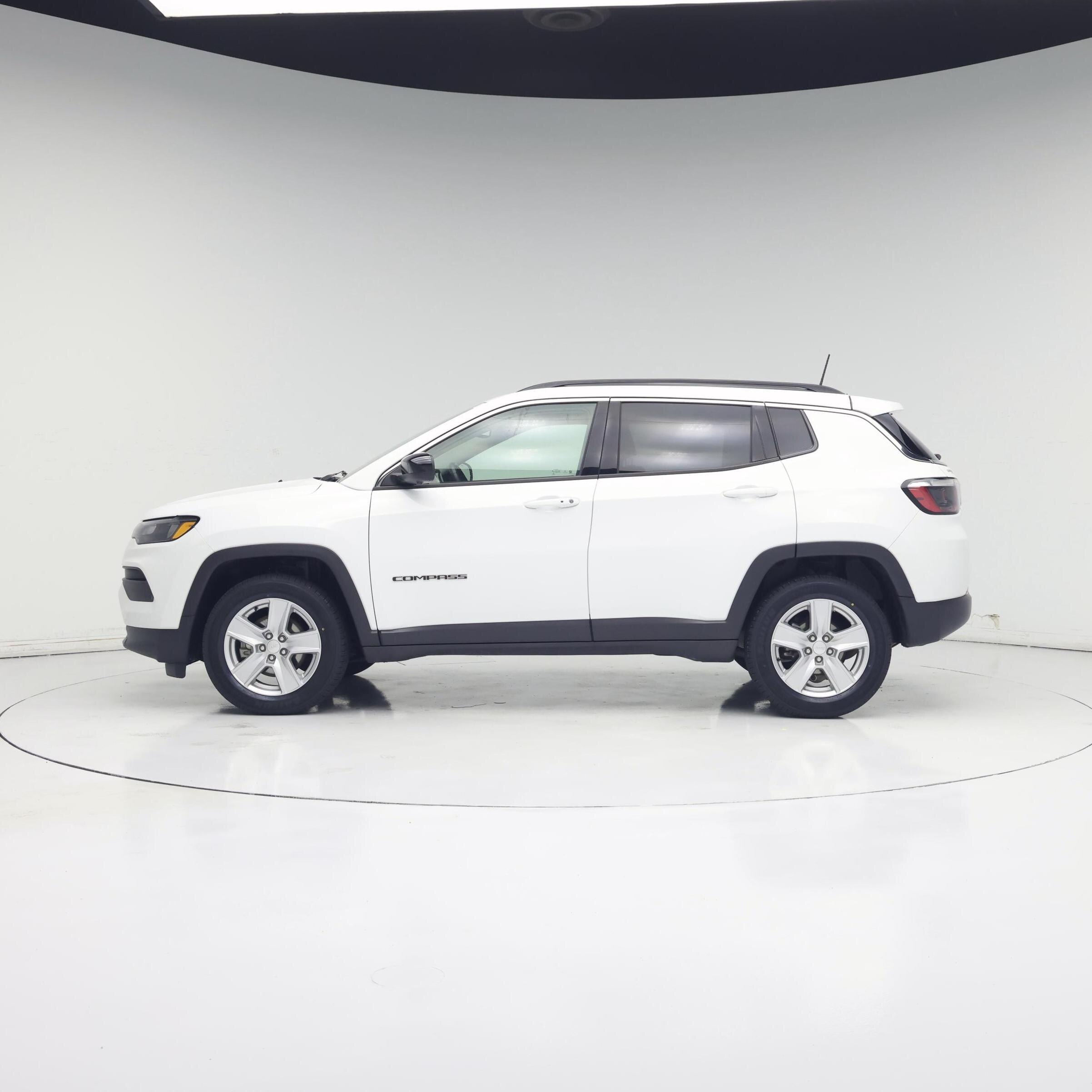 Thumbnail: 2022 Jeep Compass - 3