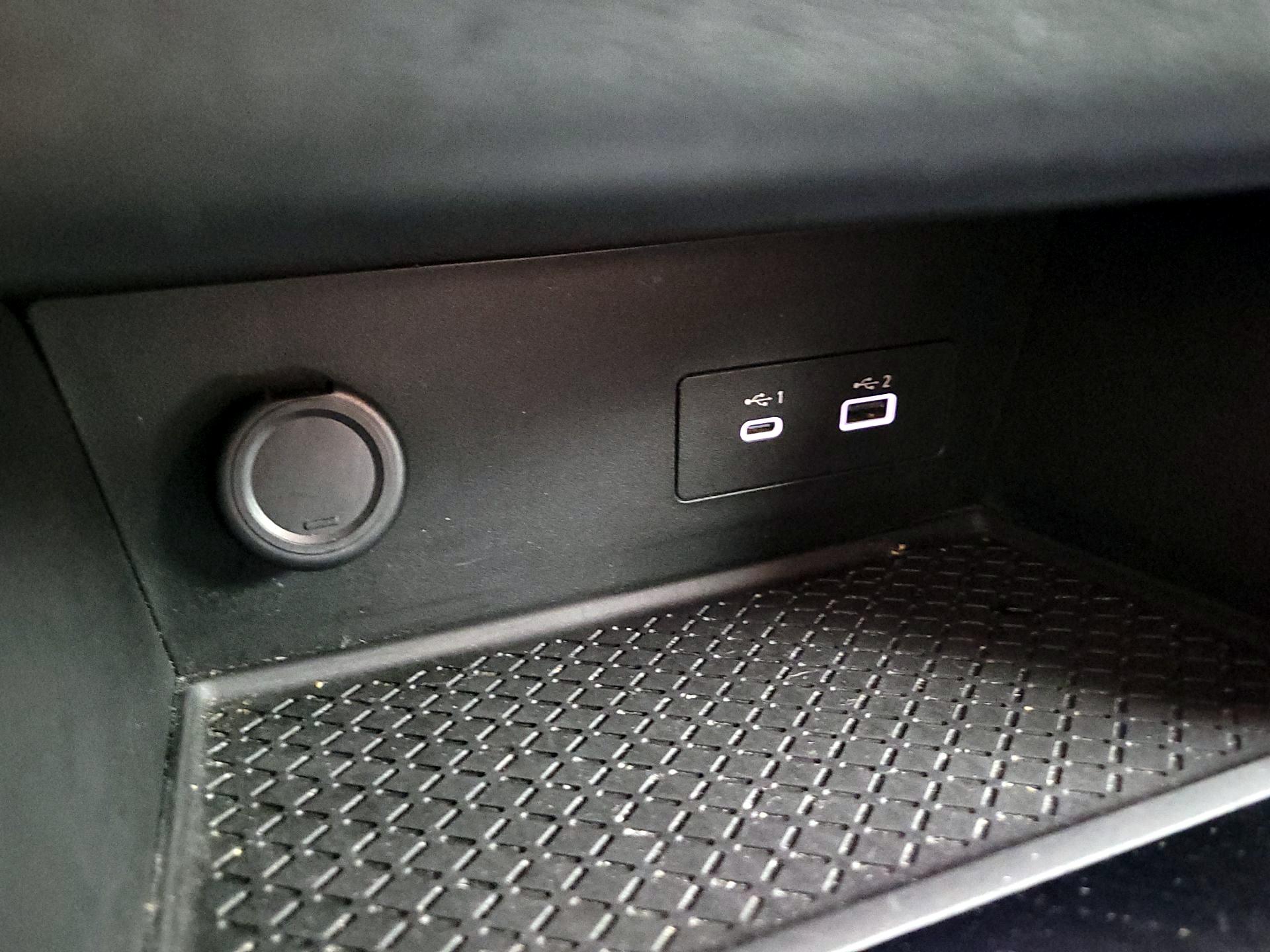 Thumbnail: 2022 Nissan Pathfinder - 18