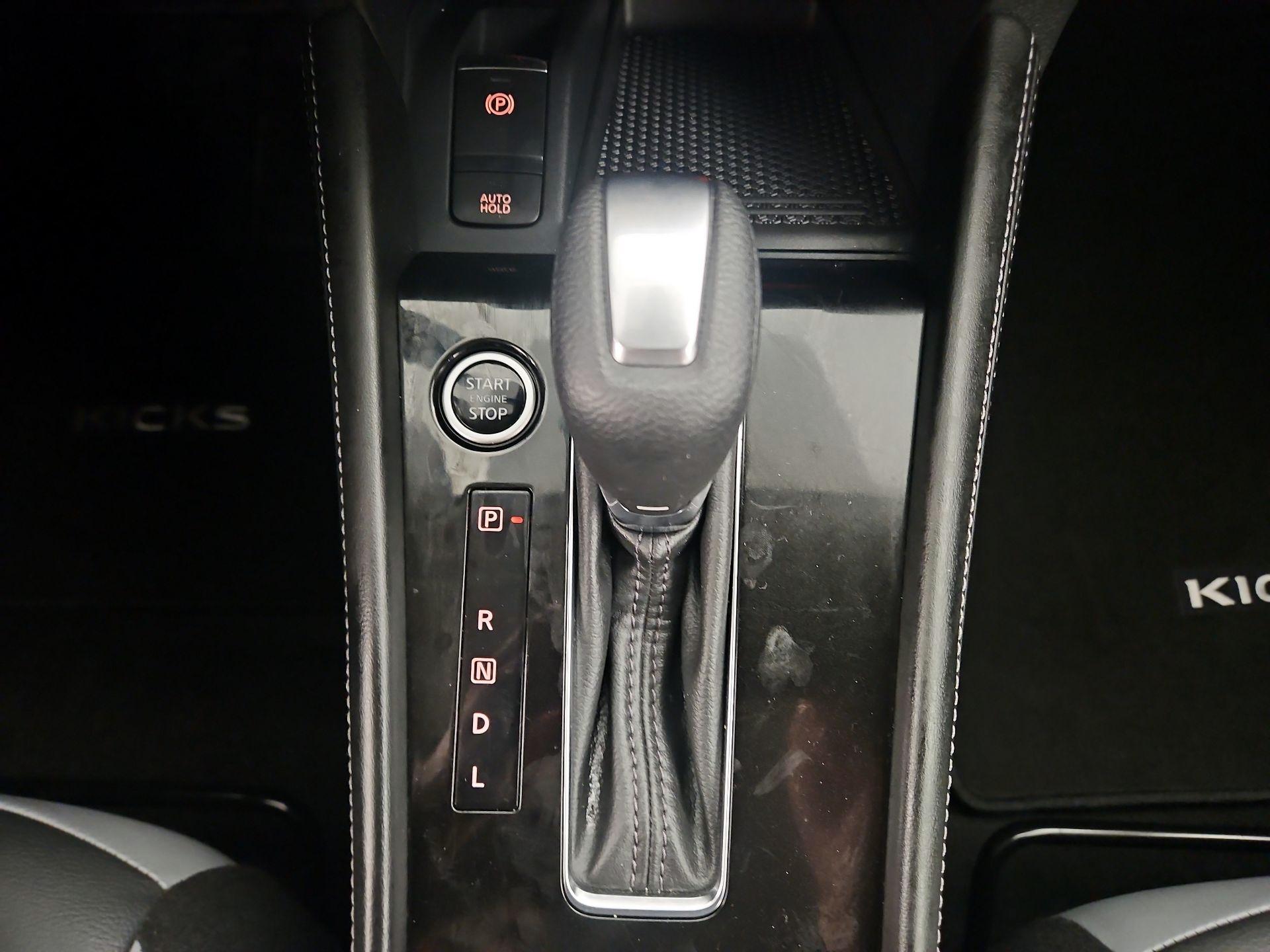 Thumbnail: 2023 Nissan Kicks - 17