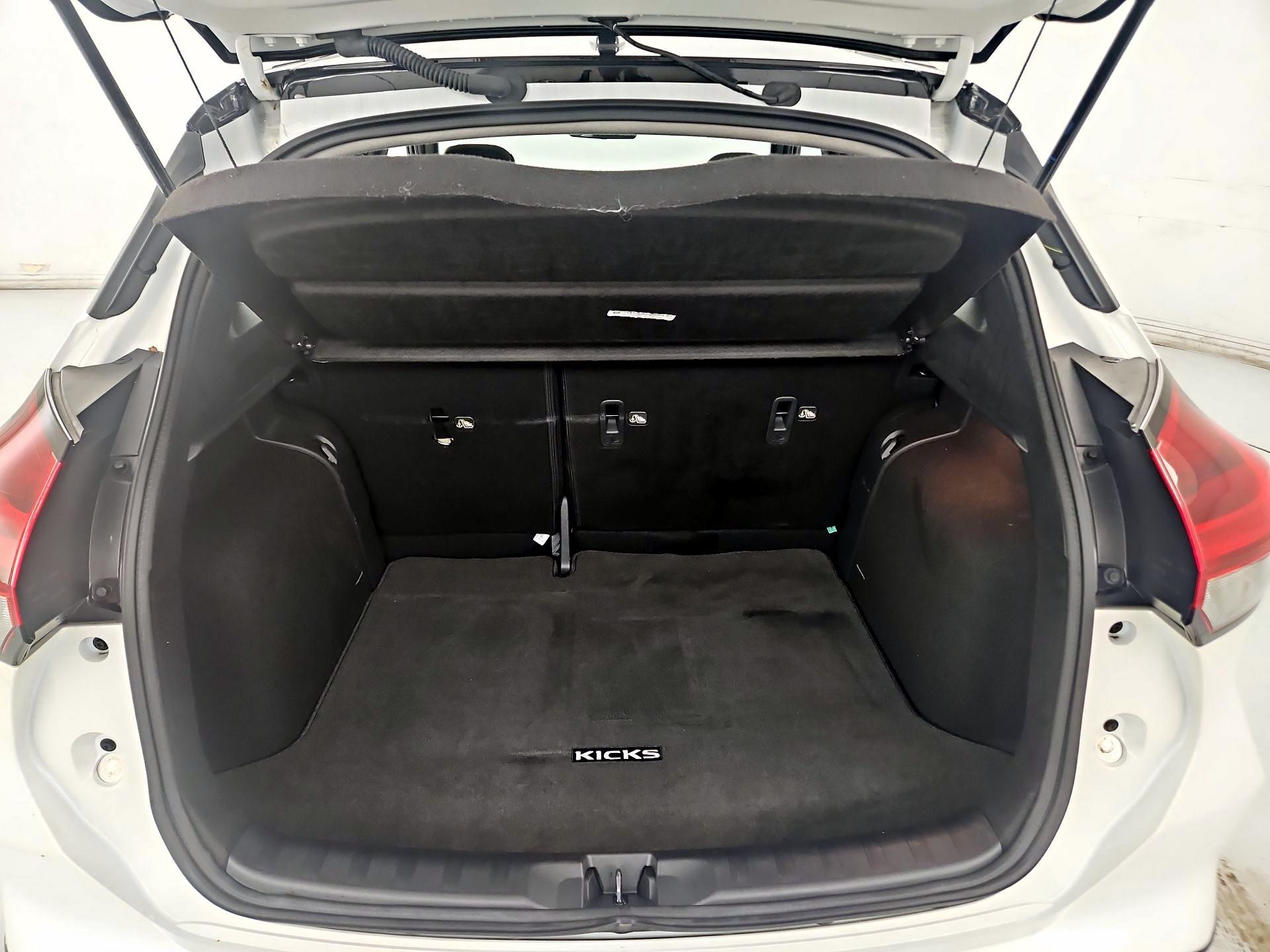 Thumbnail: 2023 Nissan Kicks - 20