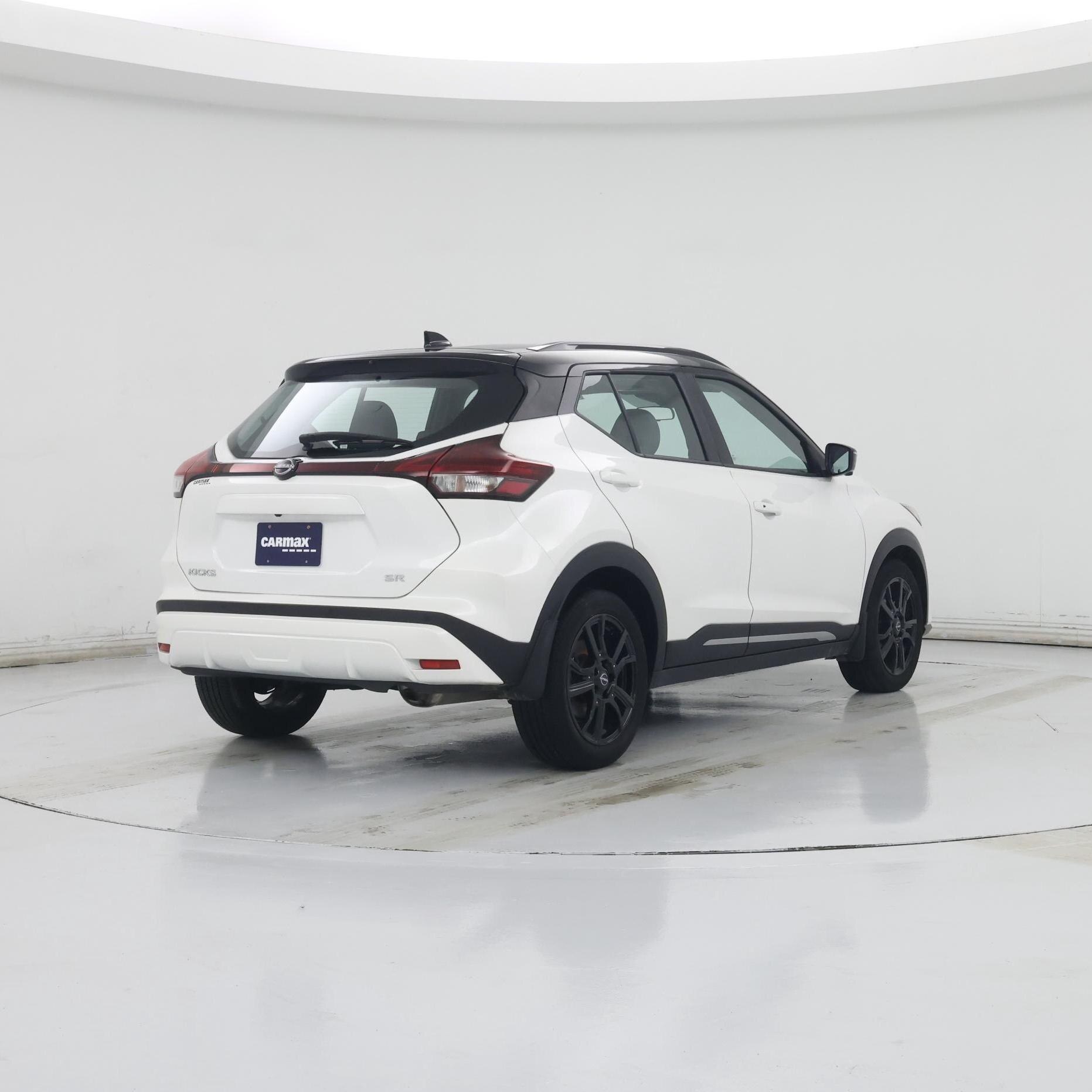 Thumbnail: 2023 Nissan Kicks - 8