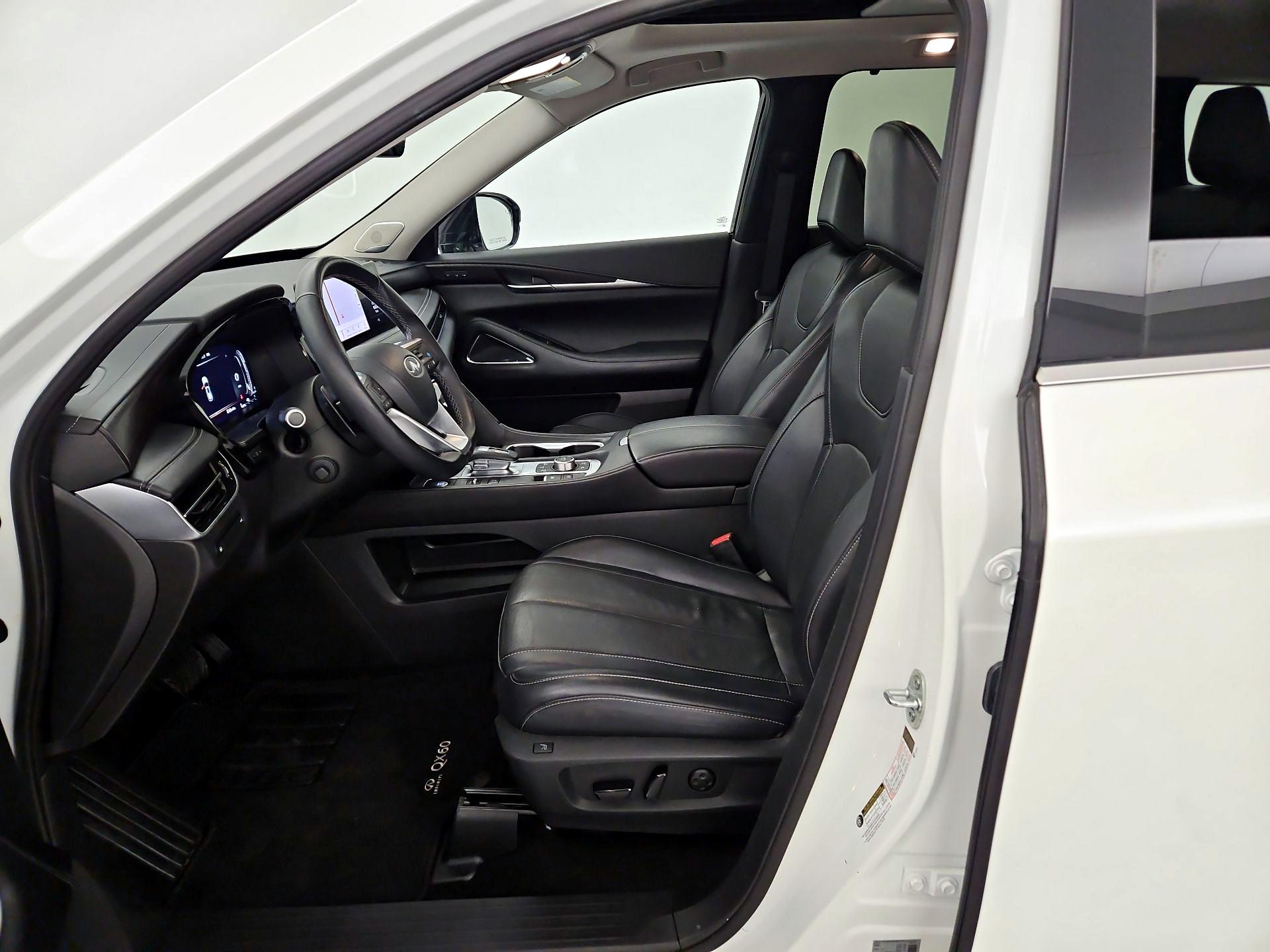 Thumbnail: 2023 INFINITI QX60 - 11