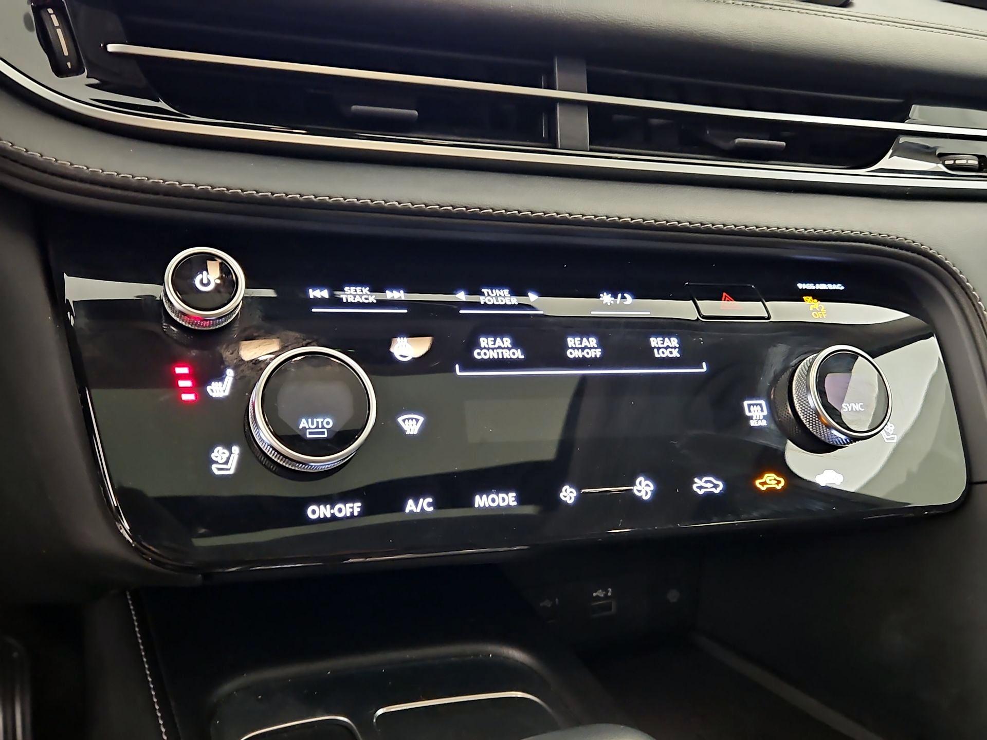 Thumbnail: 2023 INFINITI QX60 - 17