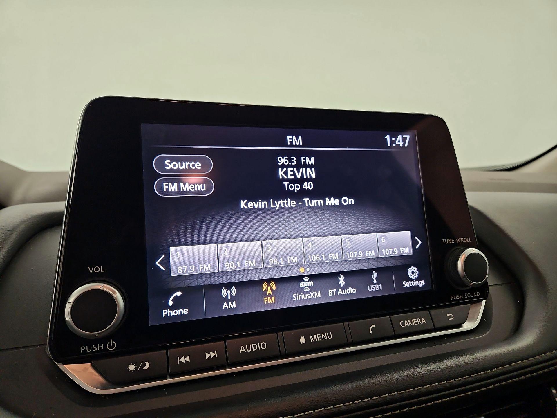 Thumbnail: 2023 Nissan Rogue - 15