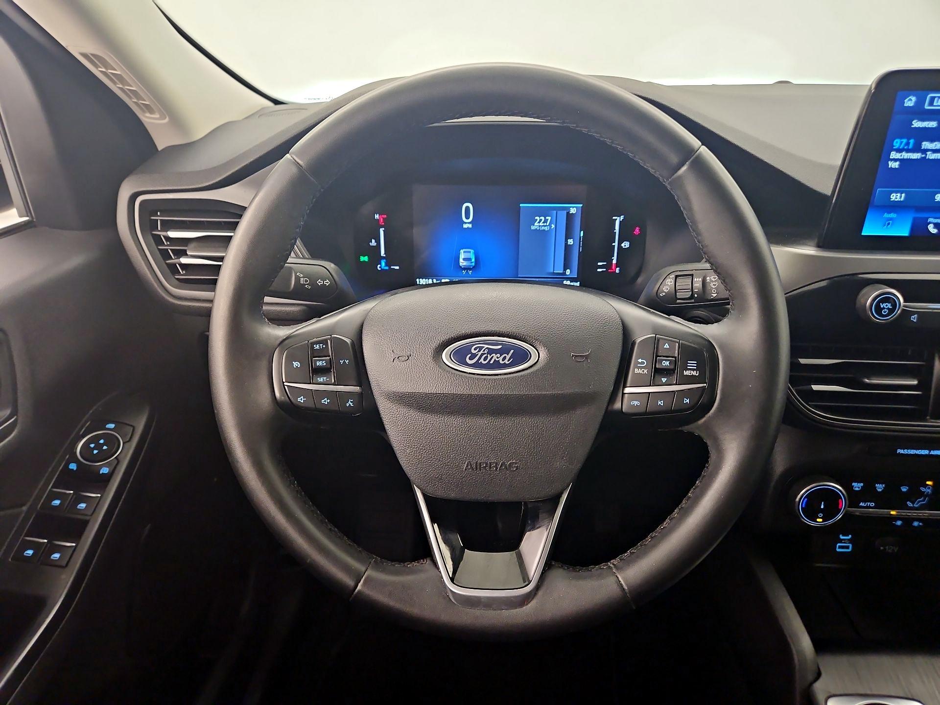 Thumbnail: 2023 Ford Escape - 10