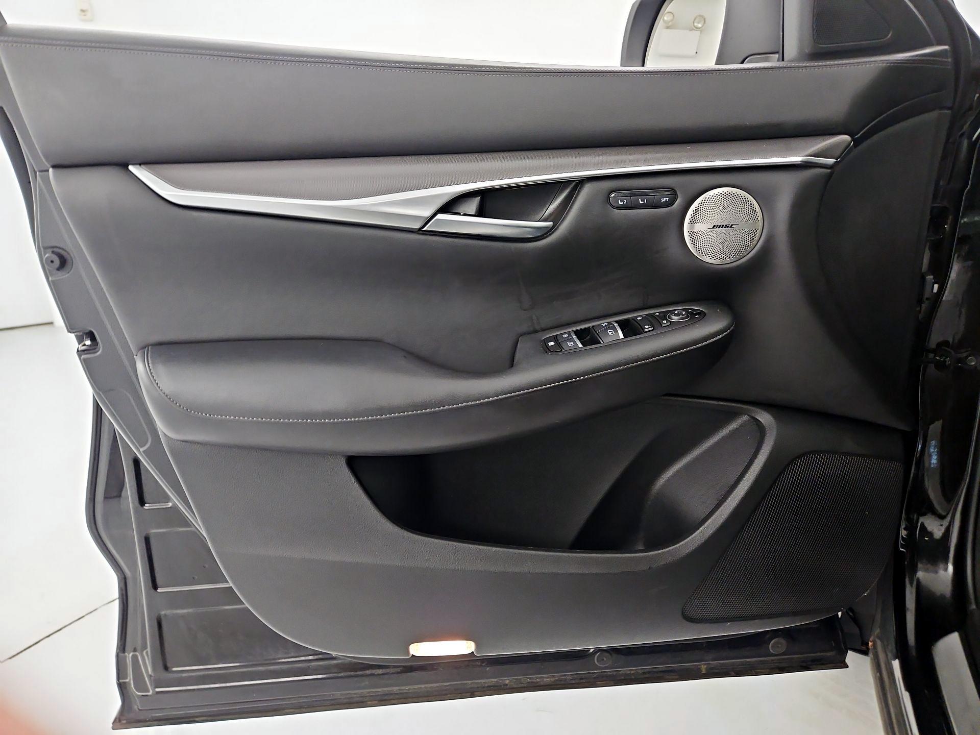 Thumbnail: 2023 INFINITI QX50 - 12