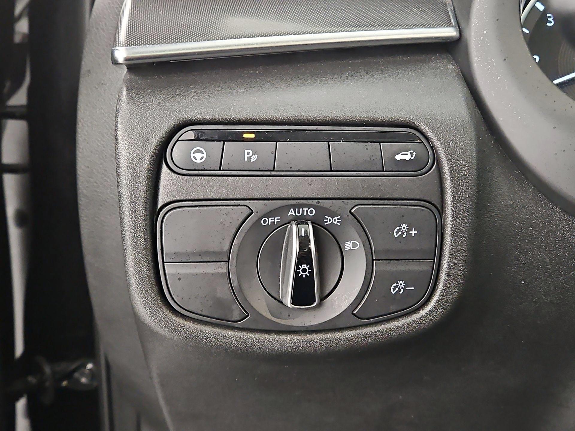 Thumbnail: 2023 INFINITI QX50 - 13