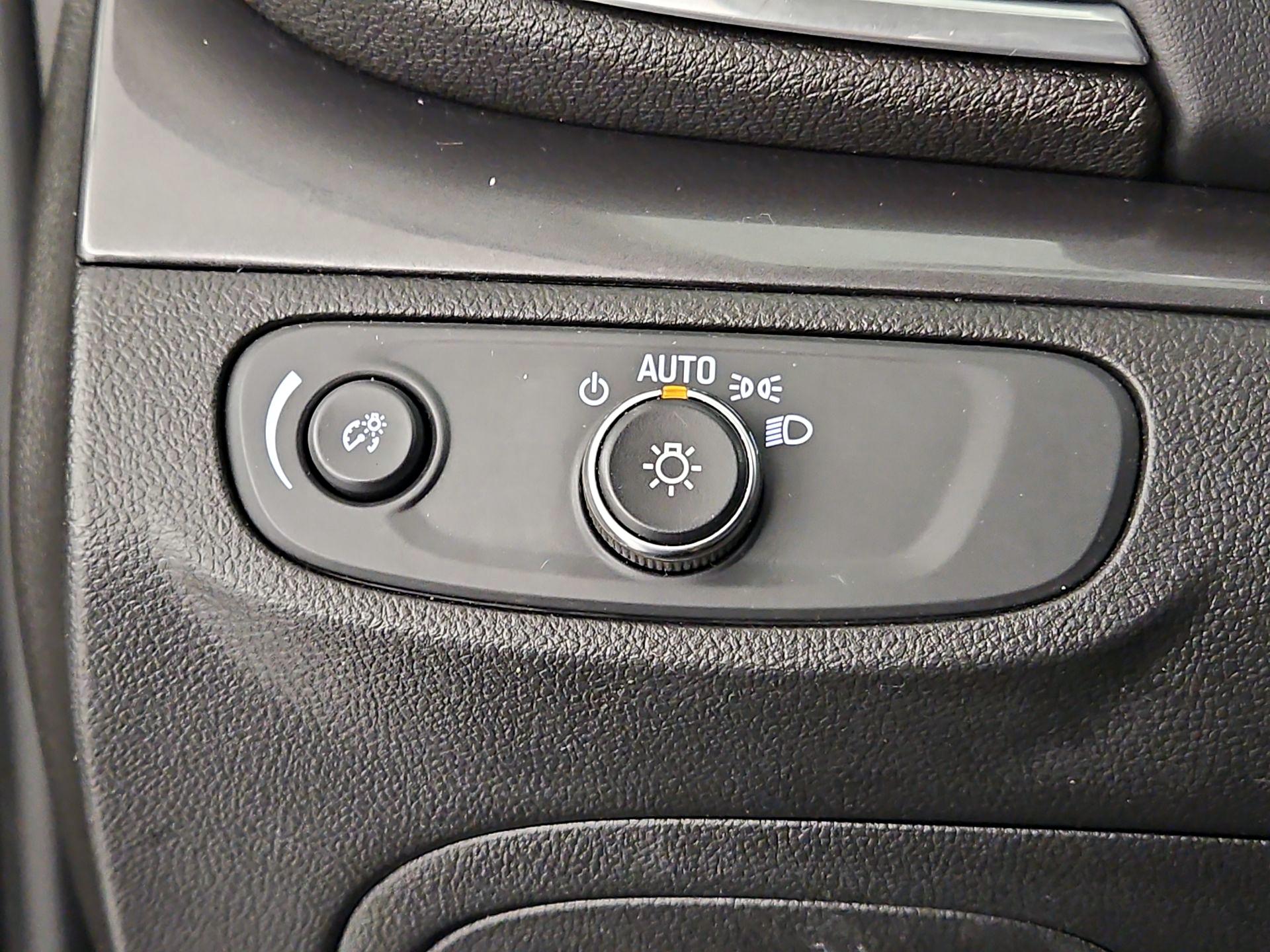 Thumbnail: 2021 Buick Encore - 13