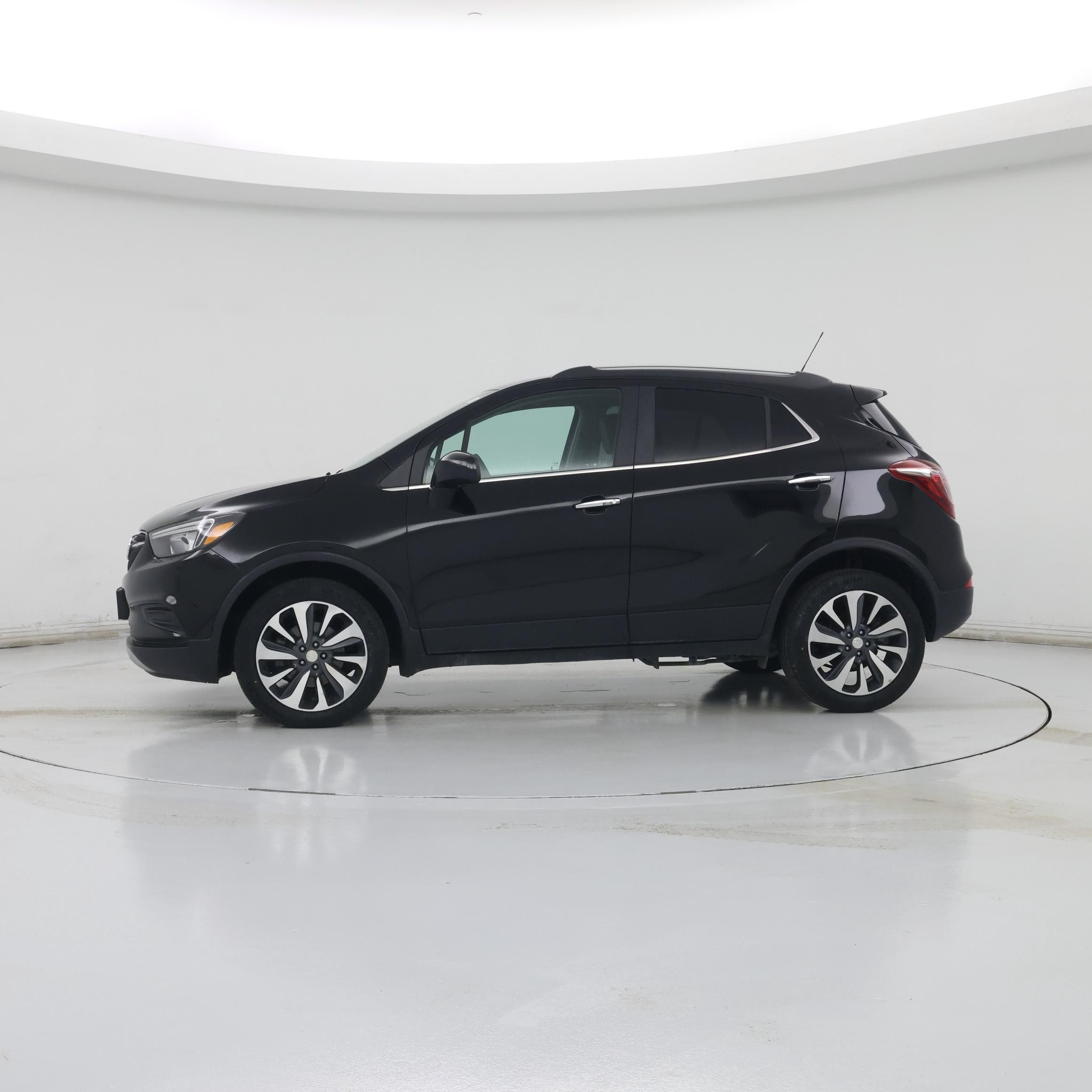 Thumbnail: 2021 Buick Encore - 3