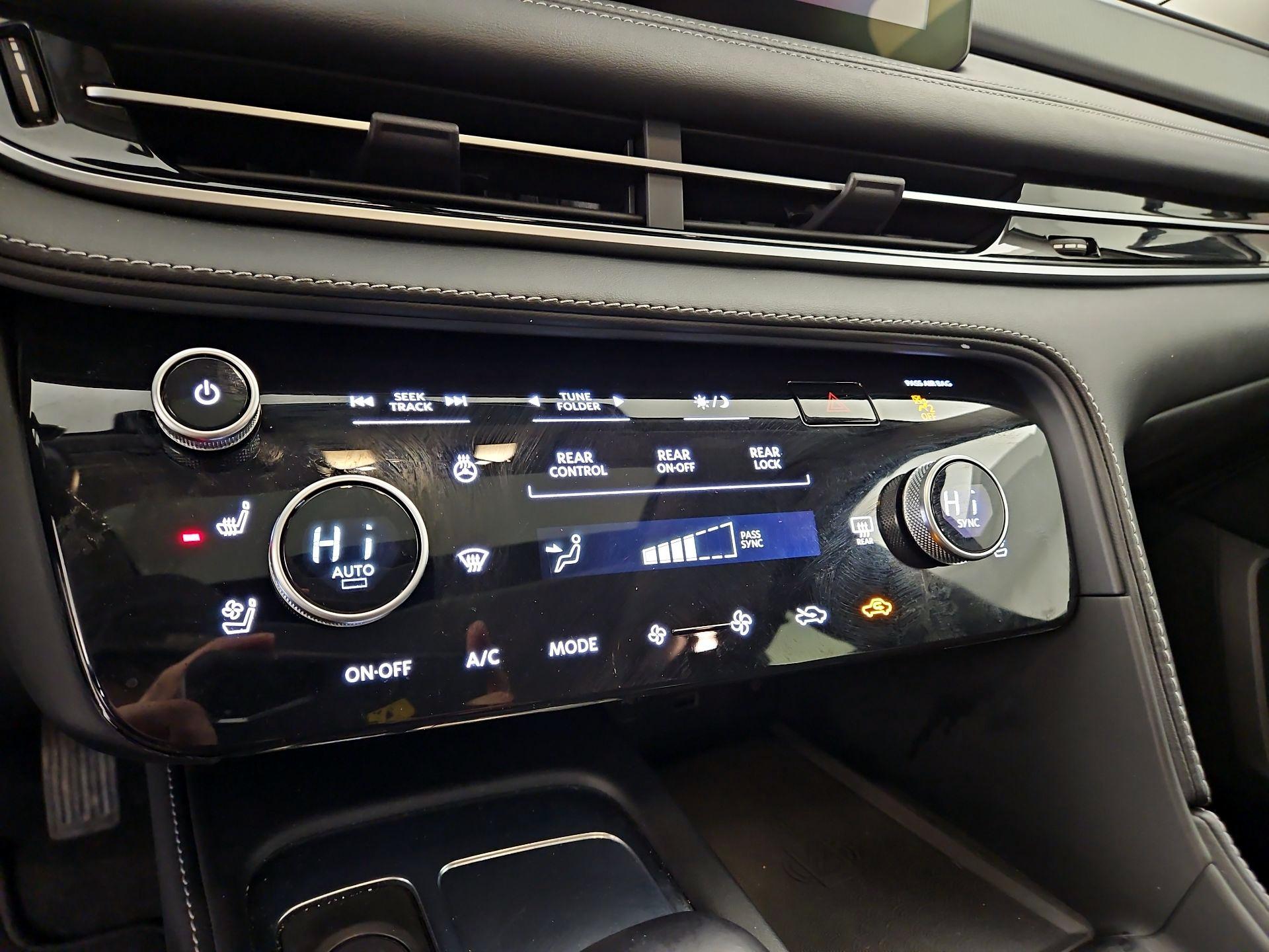 Thumbnail: 2023 INFINITI QX60 - 17