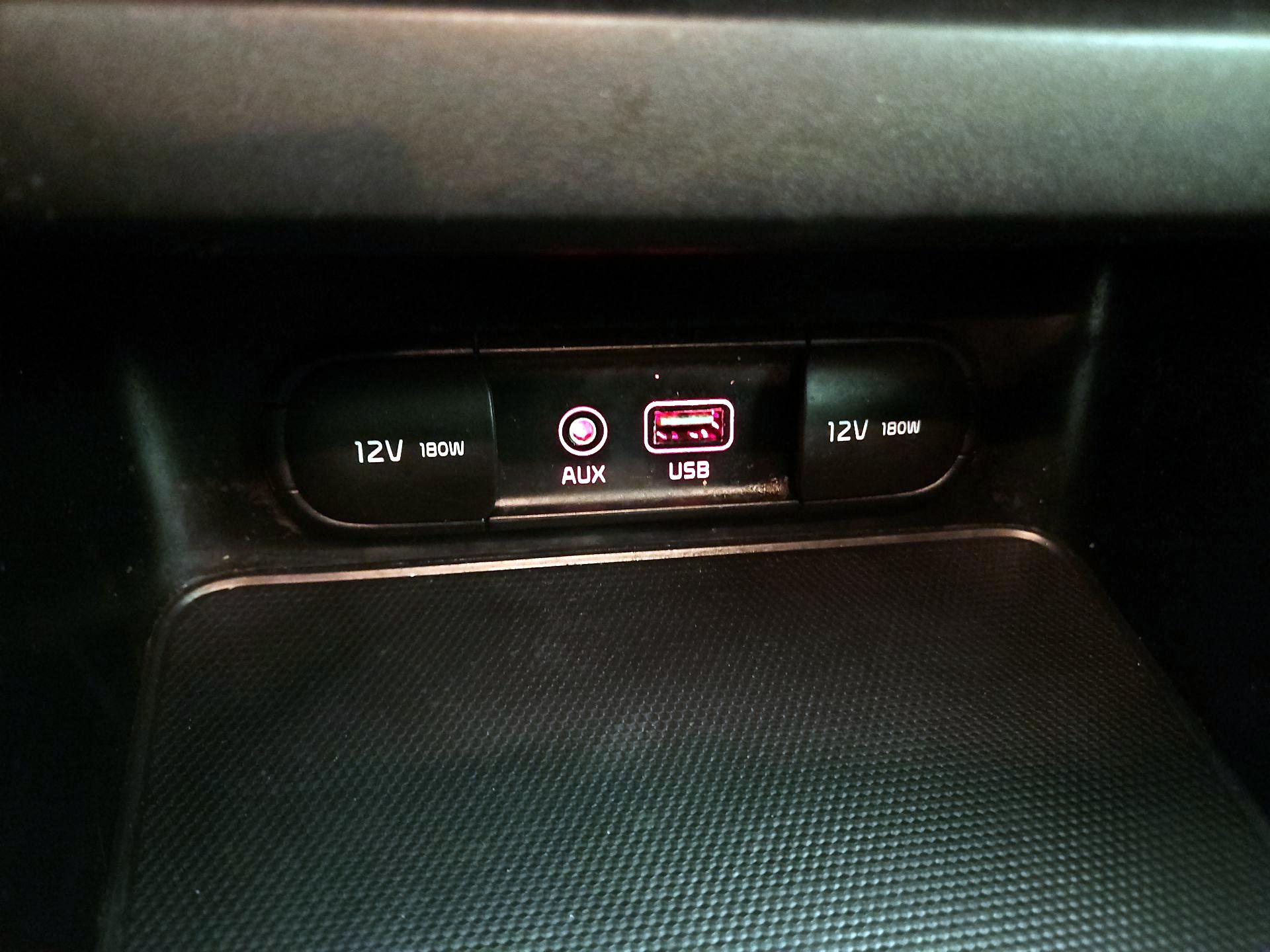 Thumbnail: 2020 Kia Forte - 18