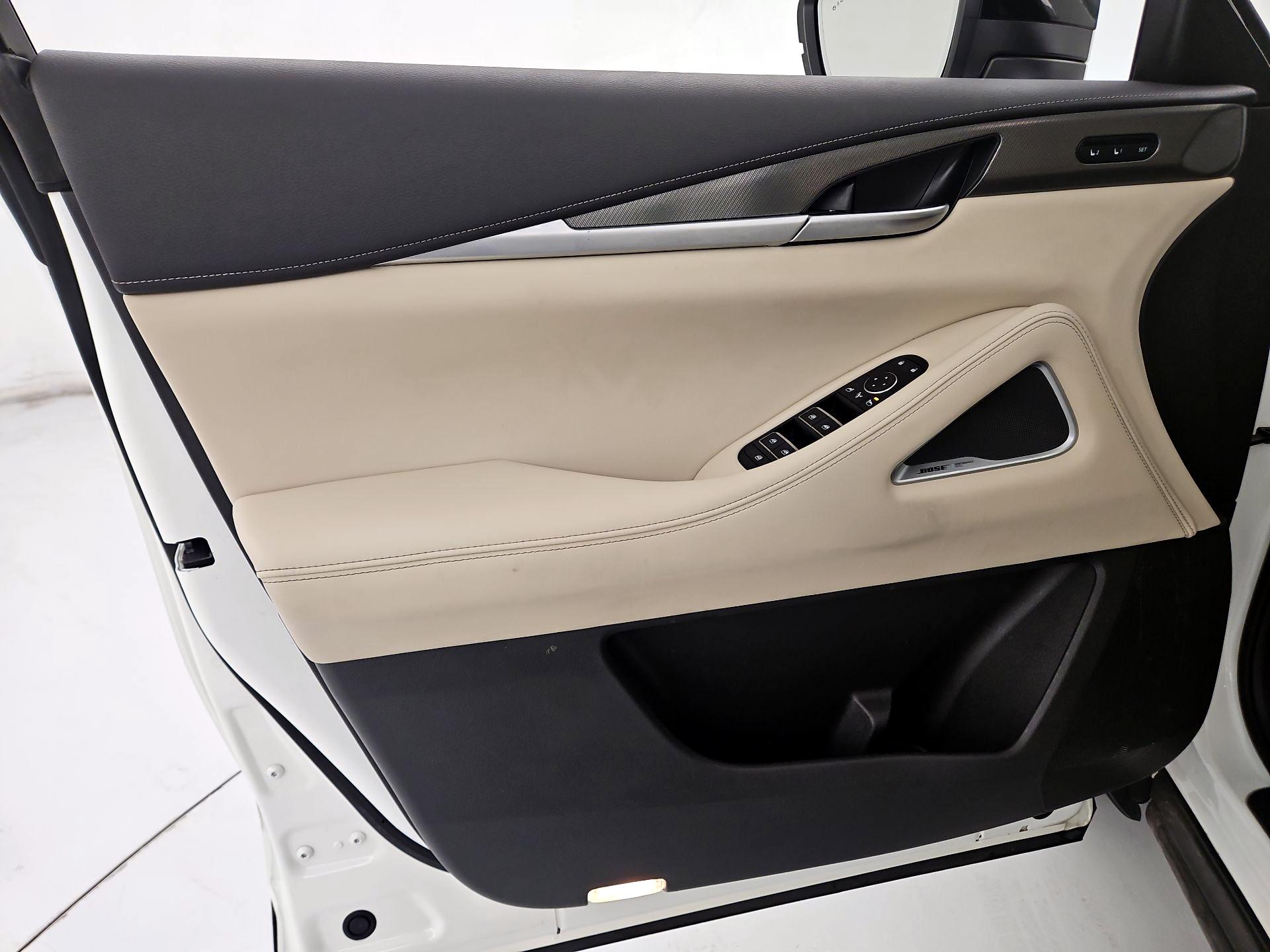 Thumbnail: 2023 INFINITI QX60 - 12