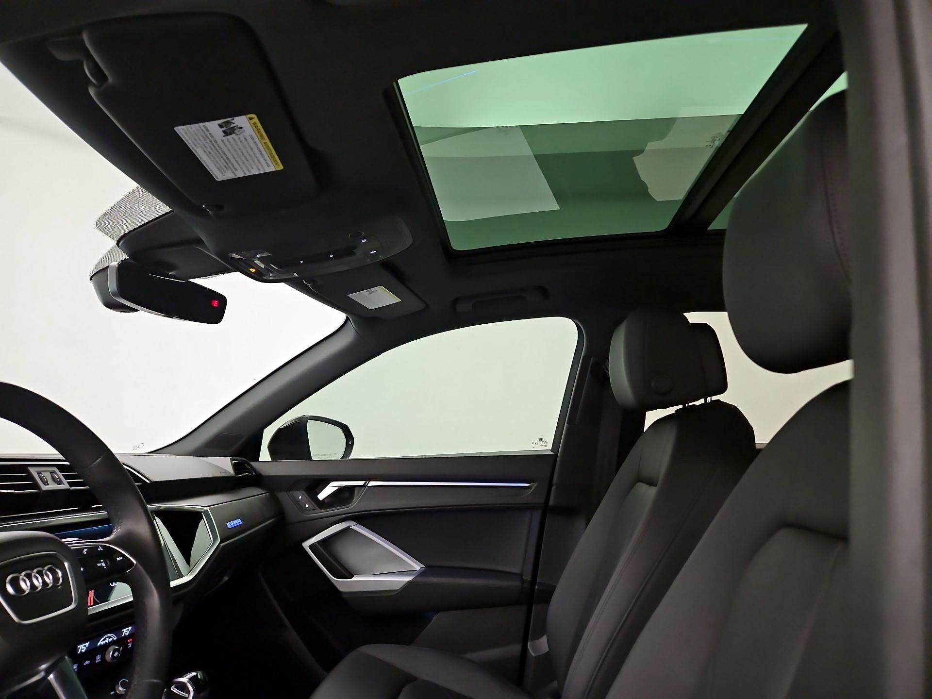 Thumbnail: 2021 Audi Q3 - 20