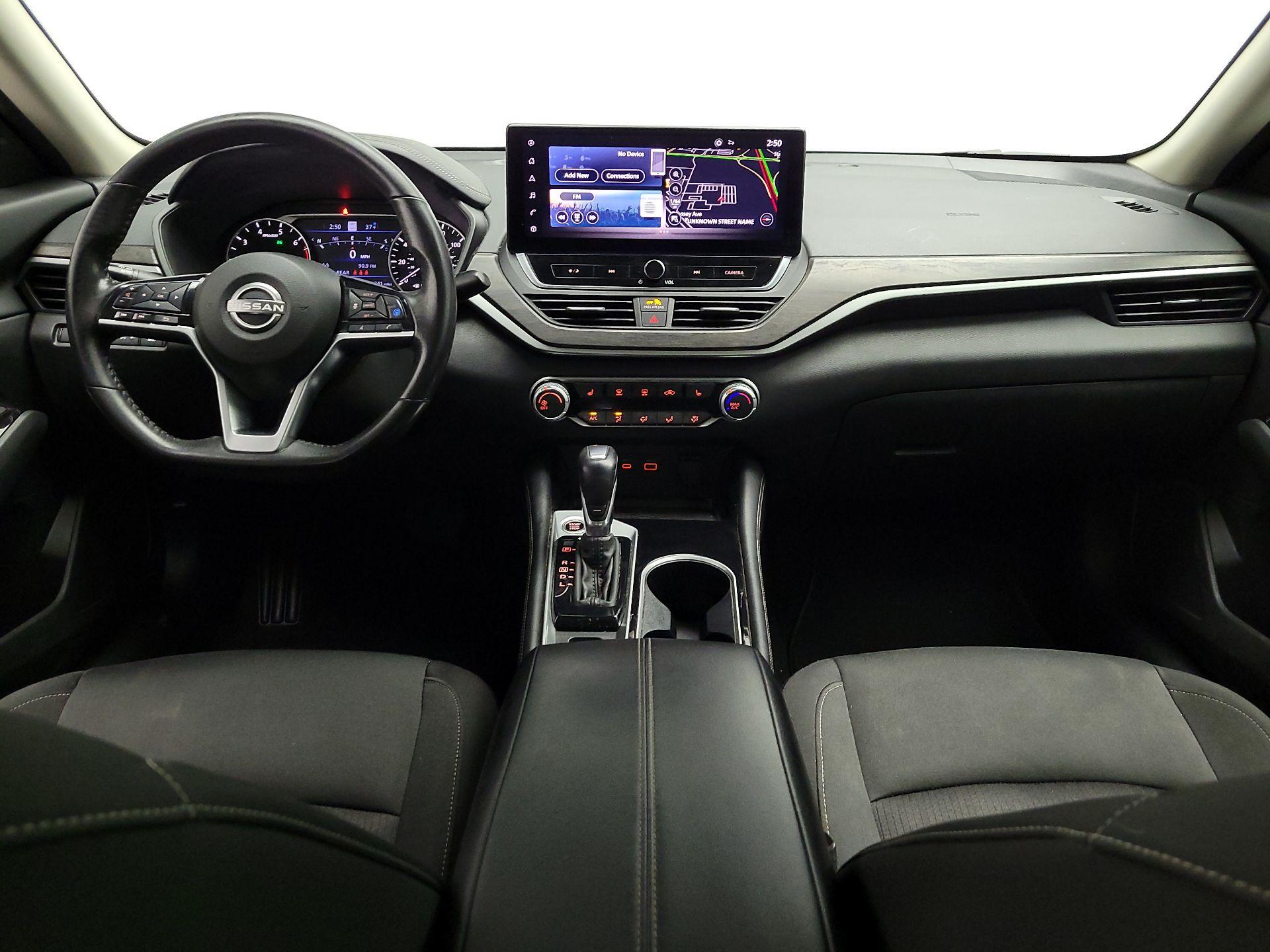 Thumbnail: 2023 Nissan Altima - 9