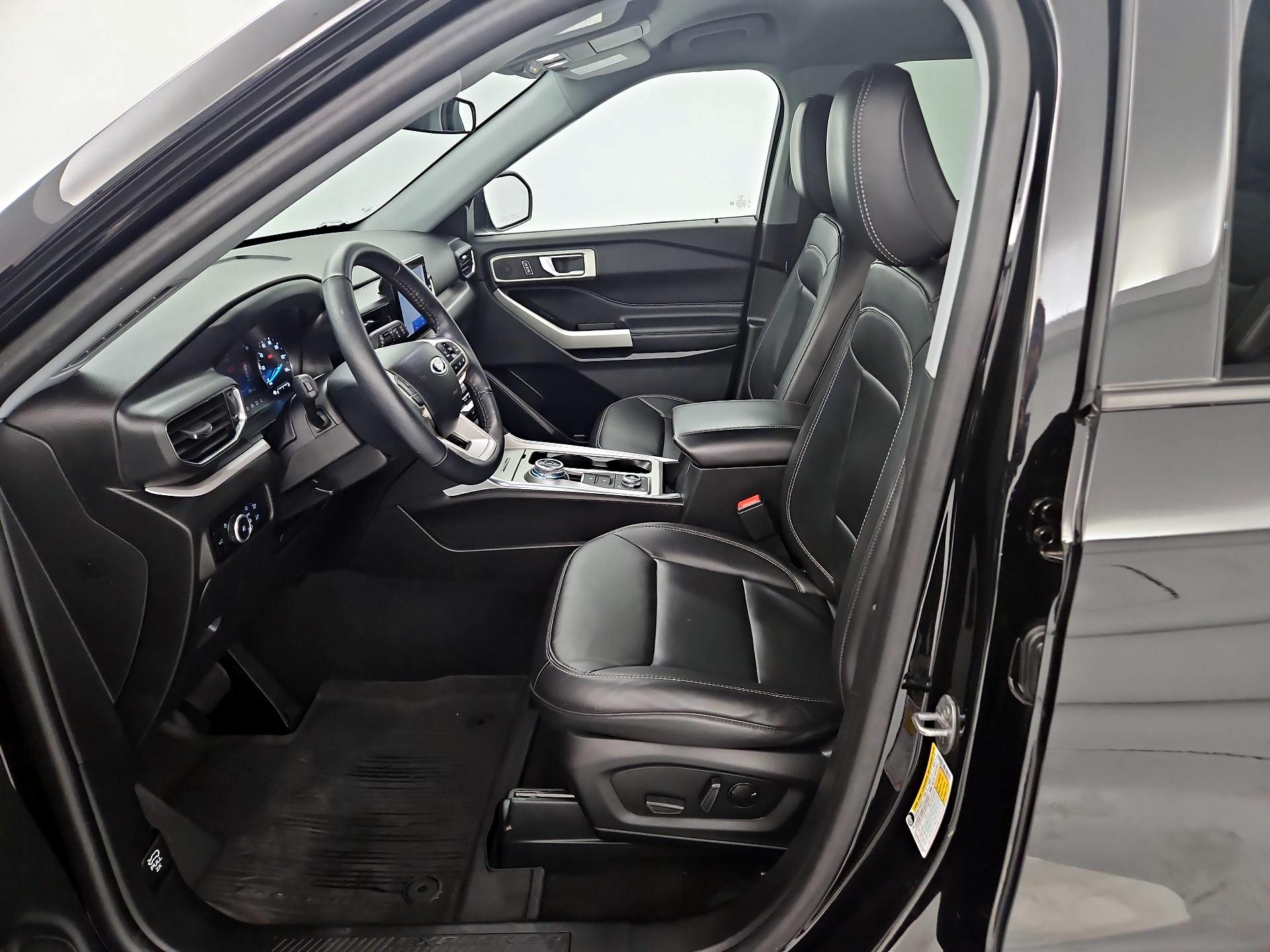 Thumbnail: 2023 Ford Explorer - 11