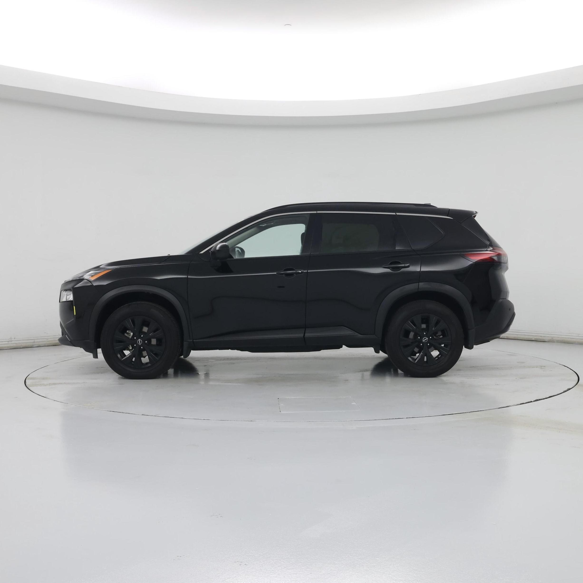 Thumbnail: 2023 Nissan Rogue - 3