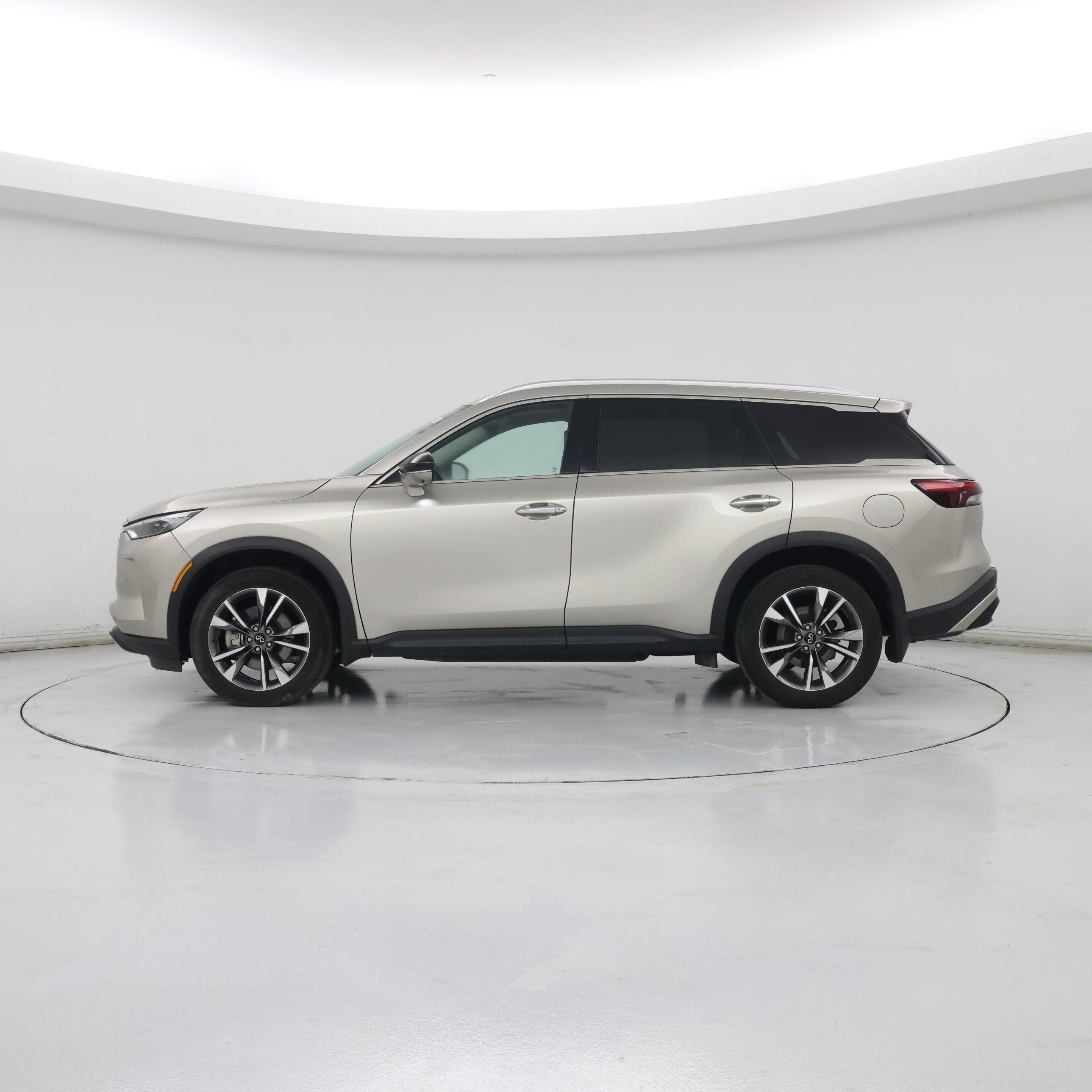 Thumbnail: 2023 INFINITI QX60 - 3