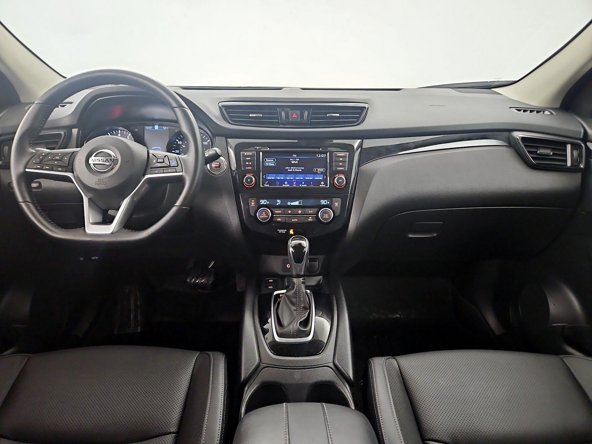 Thumbnail: 2022 Nissan Rogue Sport - 9