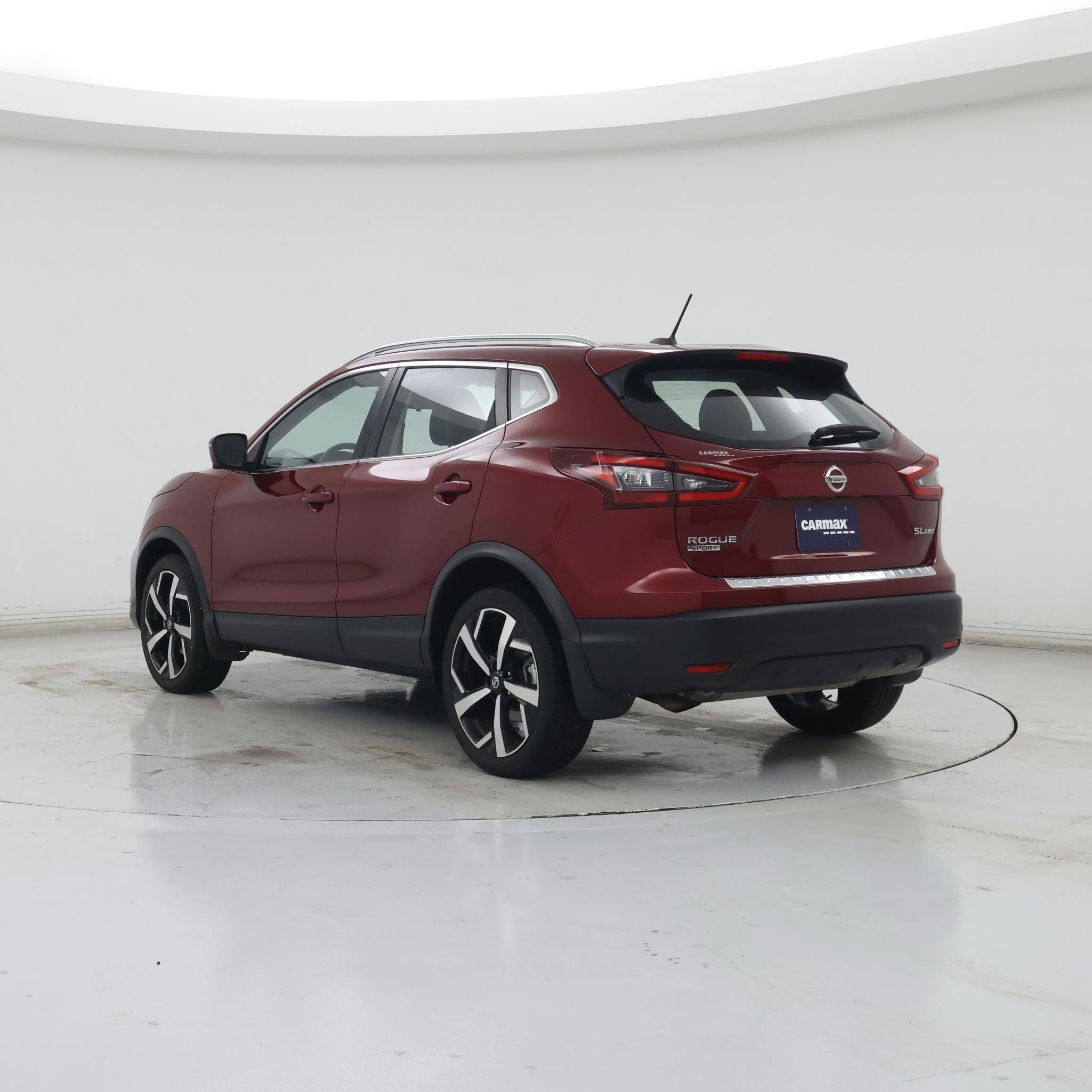 Thumbnail: 2022 Nissan Rogue Sport - 2