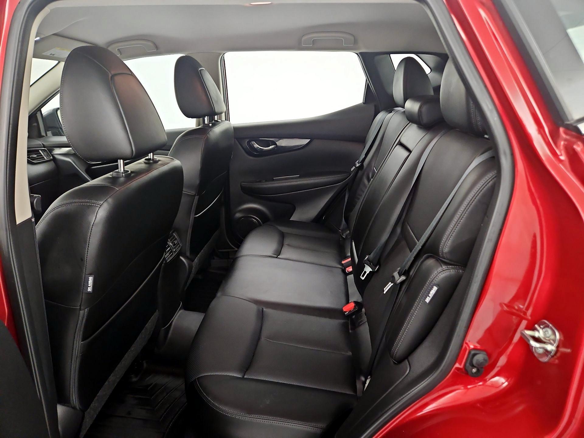 Thumbnail: 2022 Nissan Rogue Sport - 19