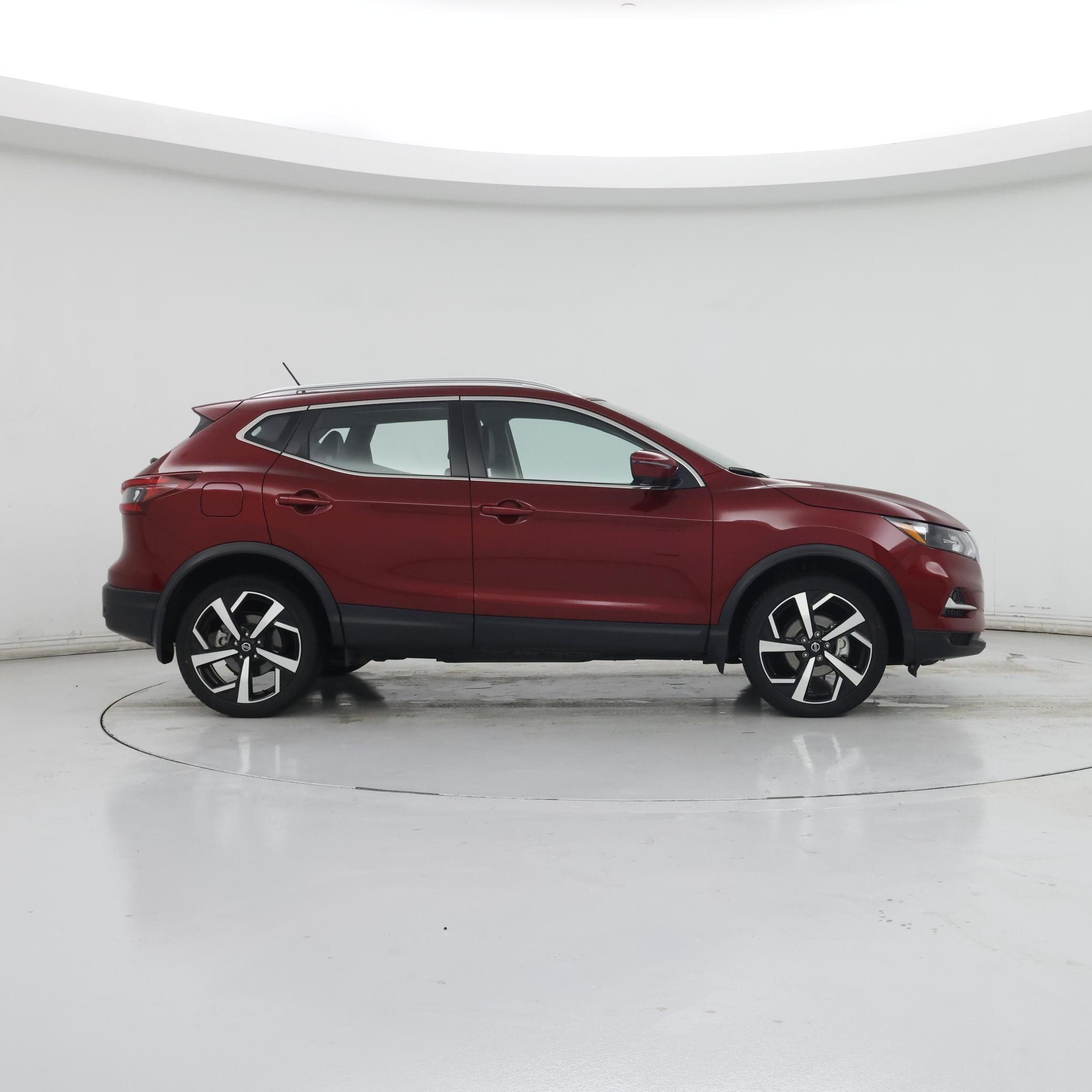 Thumbnail: 2022 Nissan Rogue Sport - 7