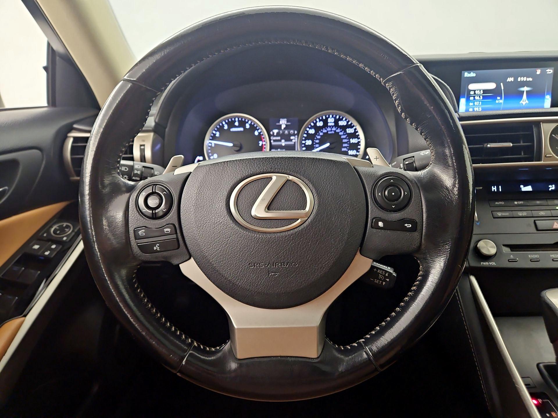 Thumbnail: 2015 Lexus IS - 10